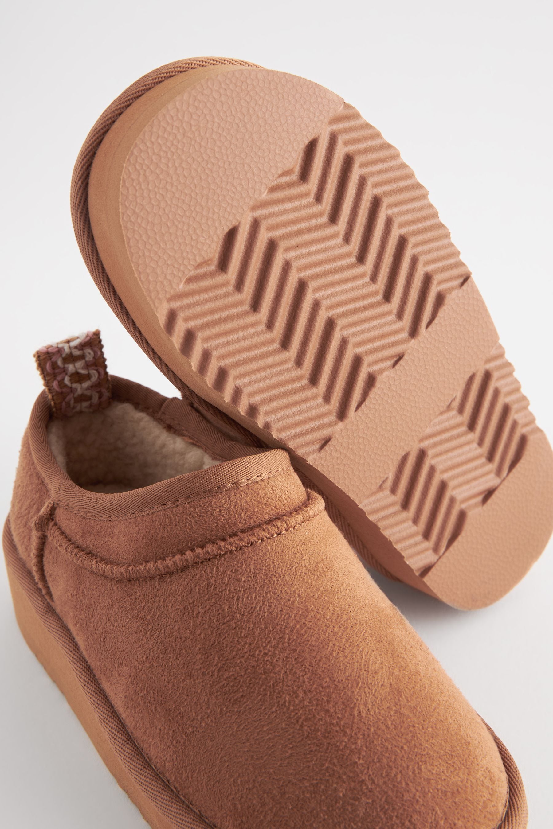 Women's fleece lined moccasin slippers deals