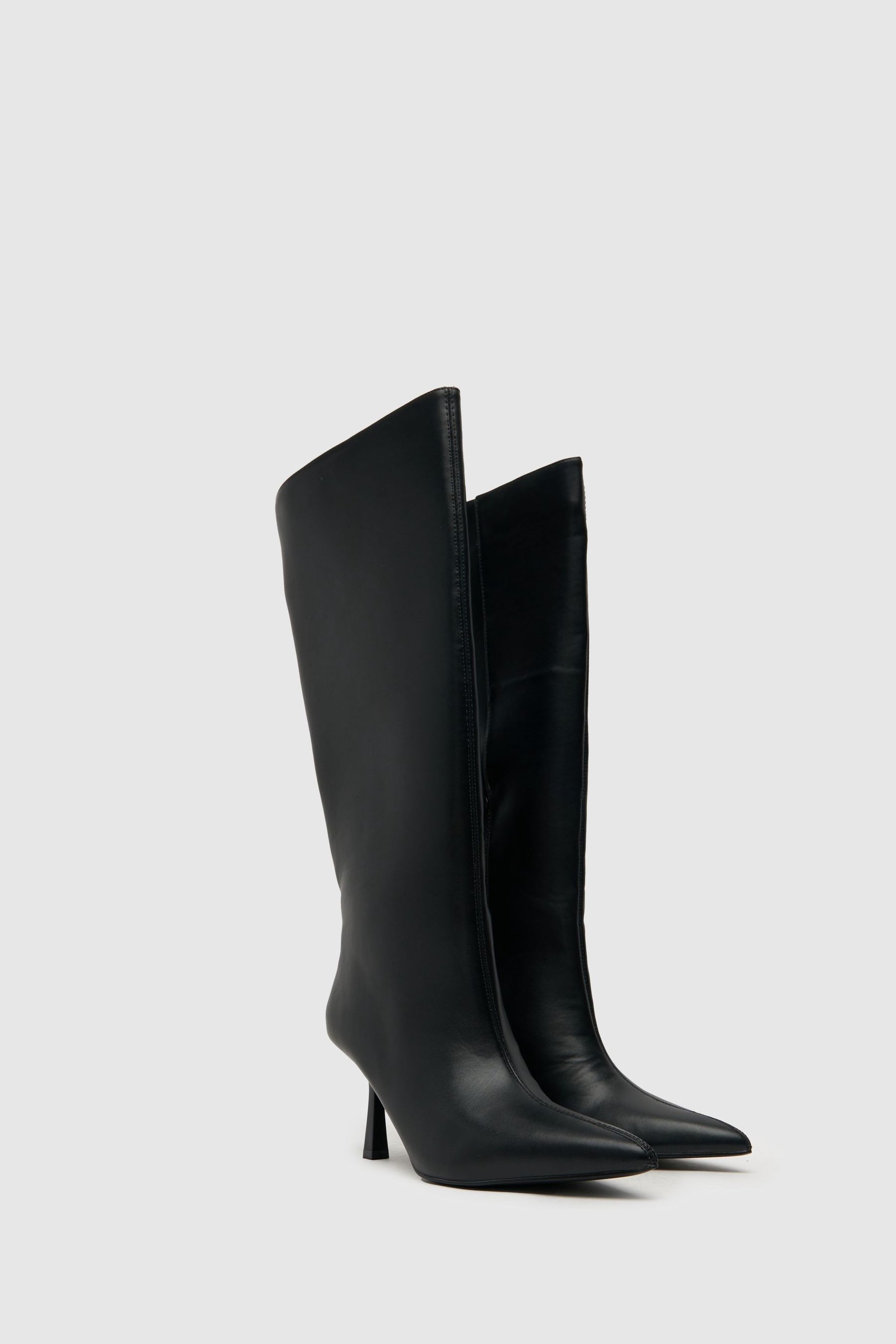 Pointed knee boots store