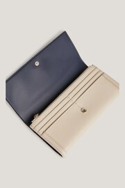 Tommy Hilfiger City Compact Flap Cream Wallet - Image 3 of 3