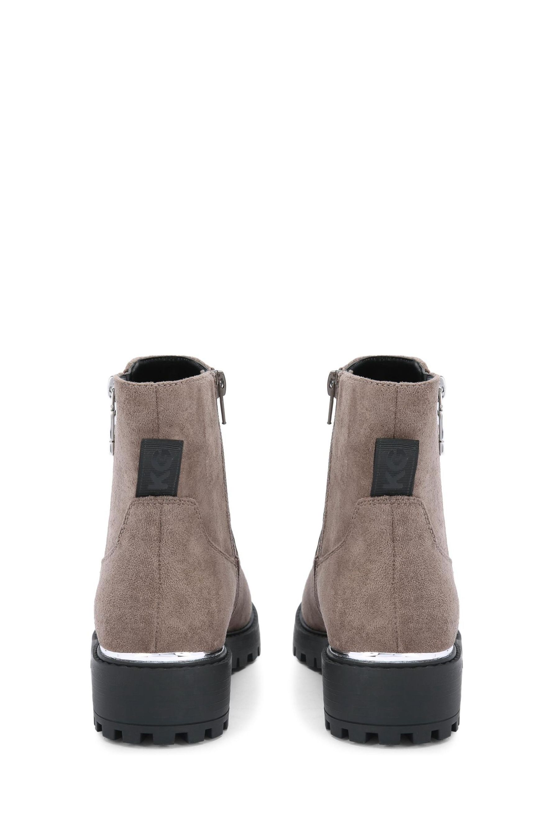Kg by kurt geiger suede chelsea boots store