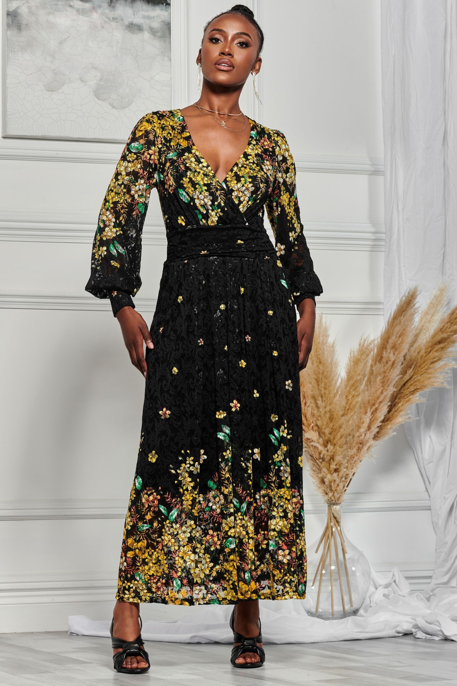 Gold lace maxi dress 2025