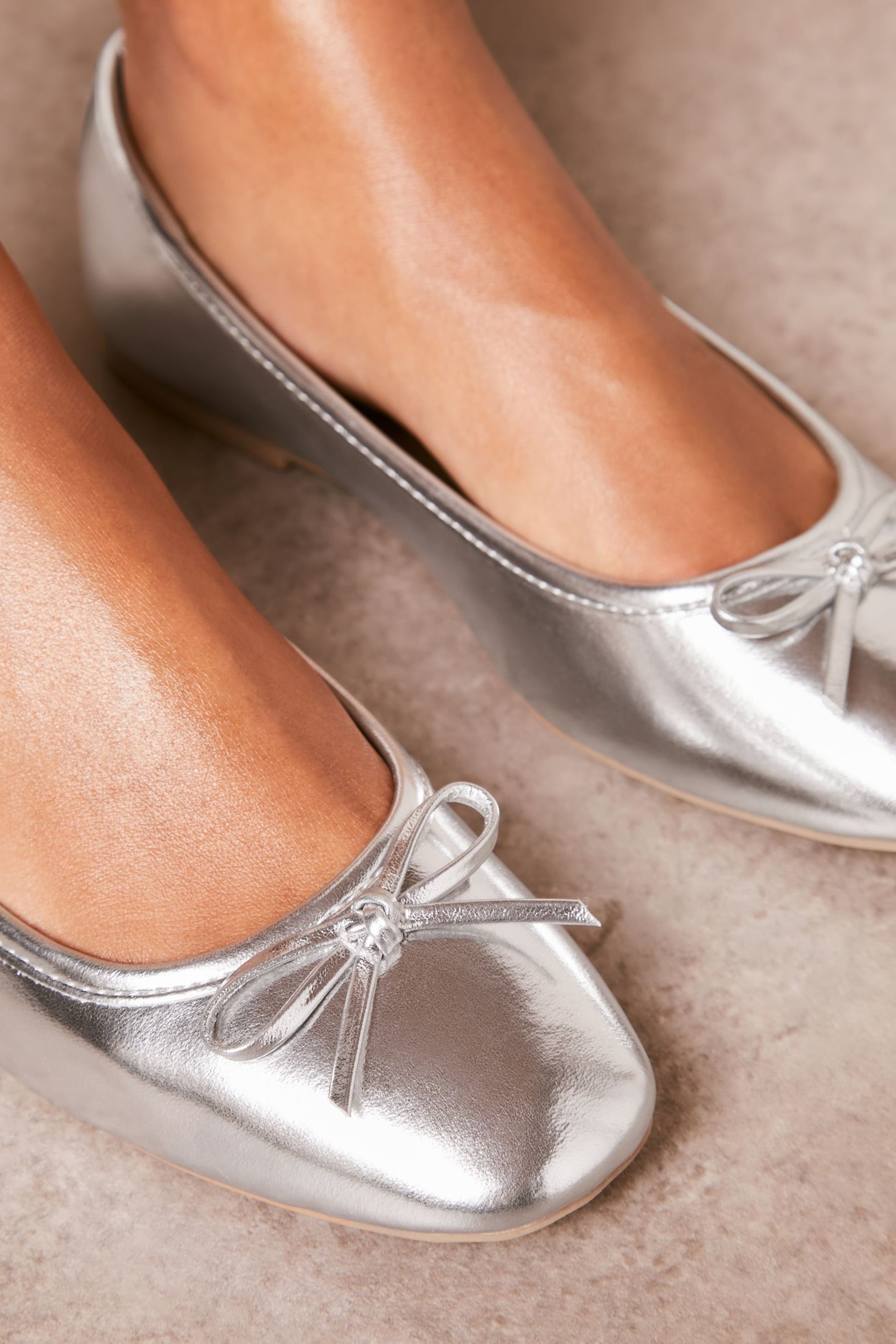 Lipsy Silver Wide Fit Square Tow Bow Ballet Pump - Image 4 of 4