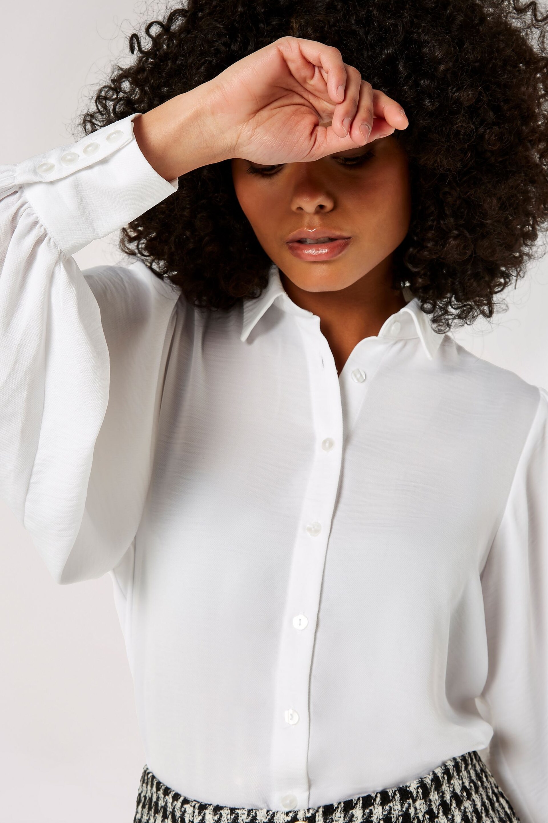 Apricot White Airflow Volume Sleeve Shirt - Image 4 of 5