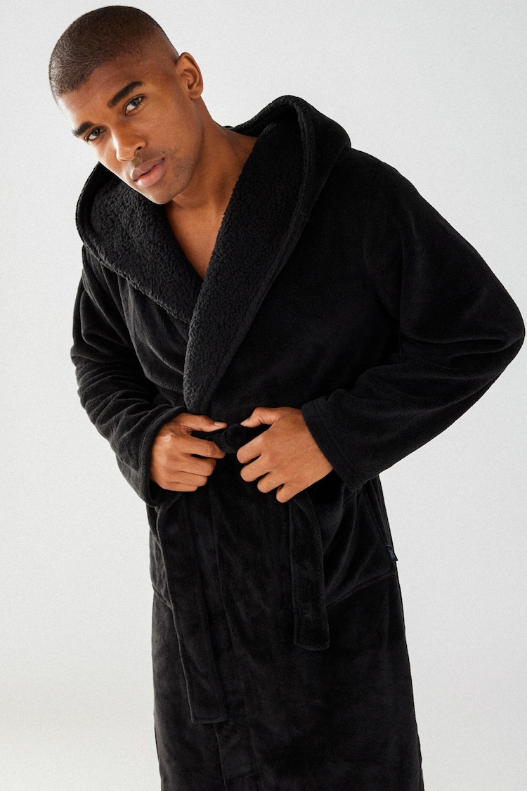 Chelsea Peers Black Mens Fluffy Hooded Dressing Gown - Image 5 of 5