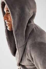 Chelsea Peers Grey Mens Fluffy Hooded Dressing Gown - Image 5 of 6