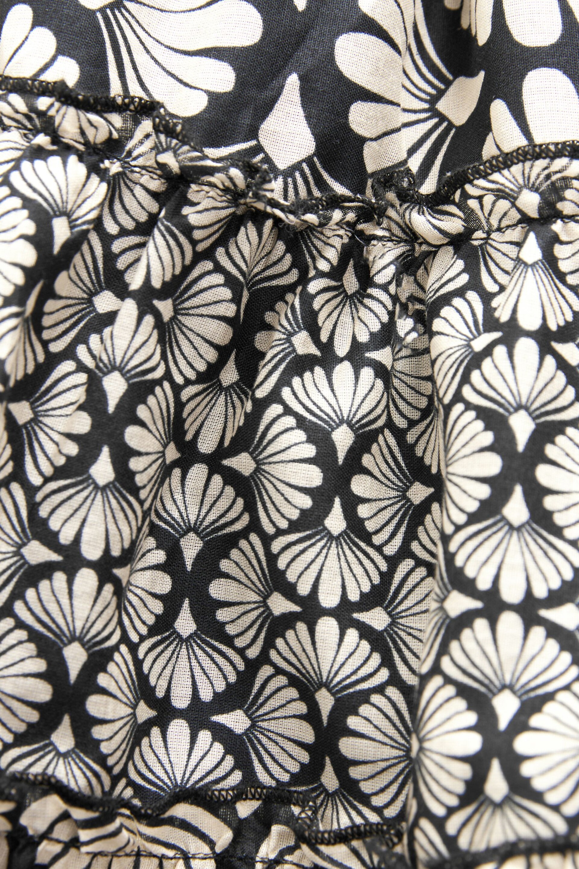 Black/Neutral Printed Co-ord Tiered Mini Skirt - Image 8 of 8