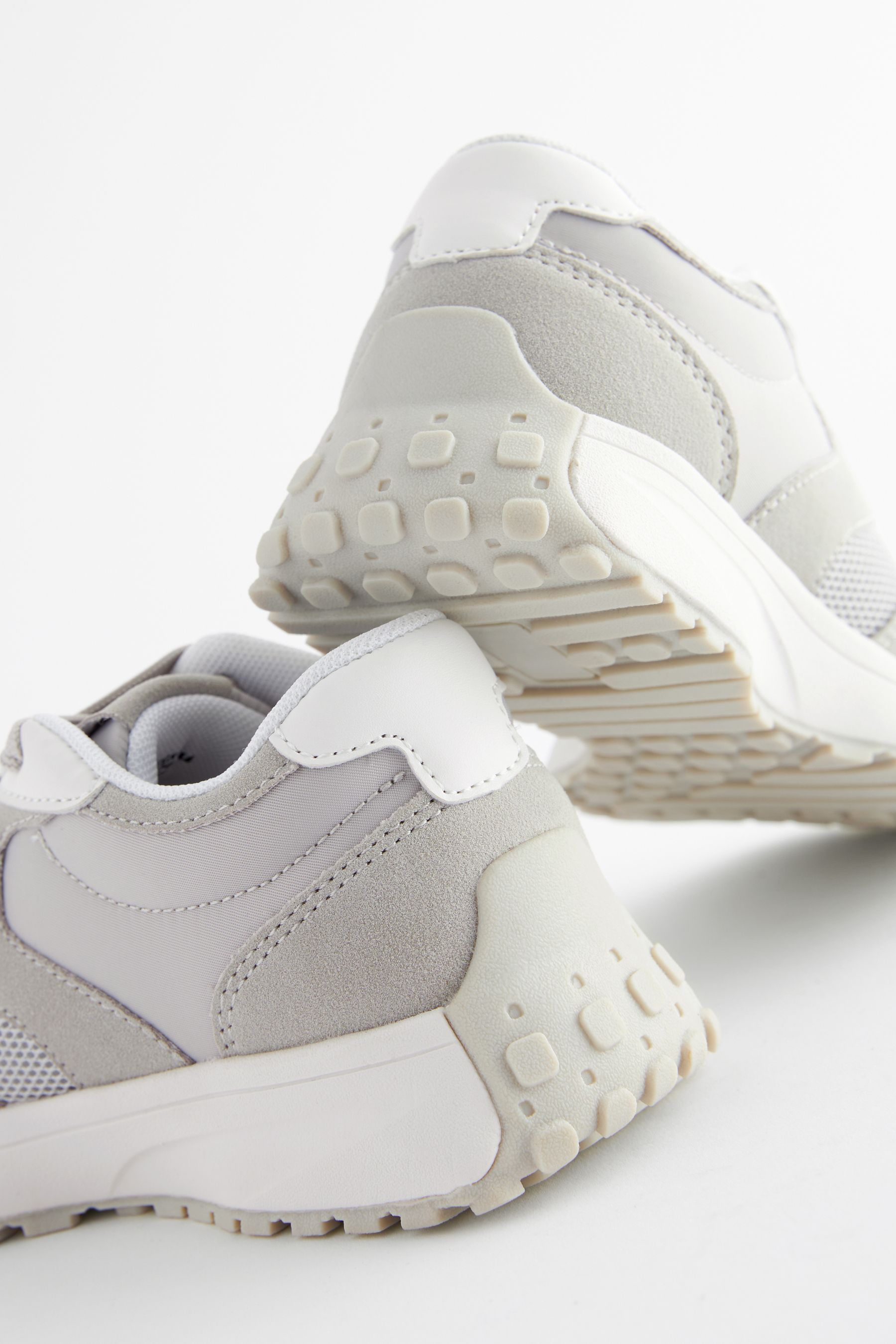 Penshoppe lace up sneakers deals