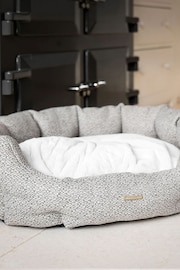 Lords and Labradors Light Grey Essentials Herdwick Oval Dog Bed - Image 3 of 6