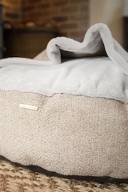 Lords and Labradors Natural Essentials Herdwick Dog Den Bed - Image 5 of 7