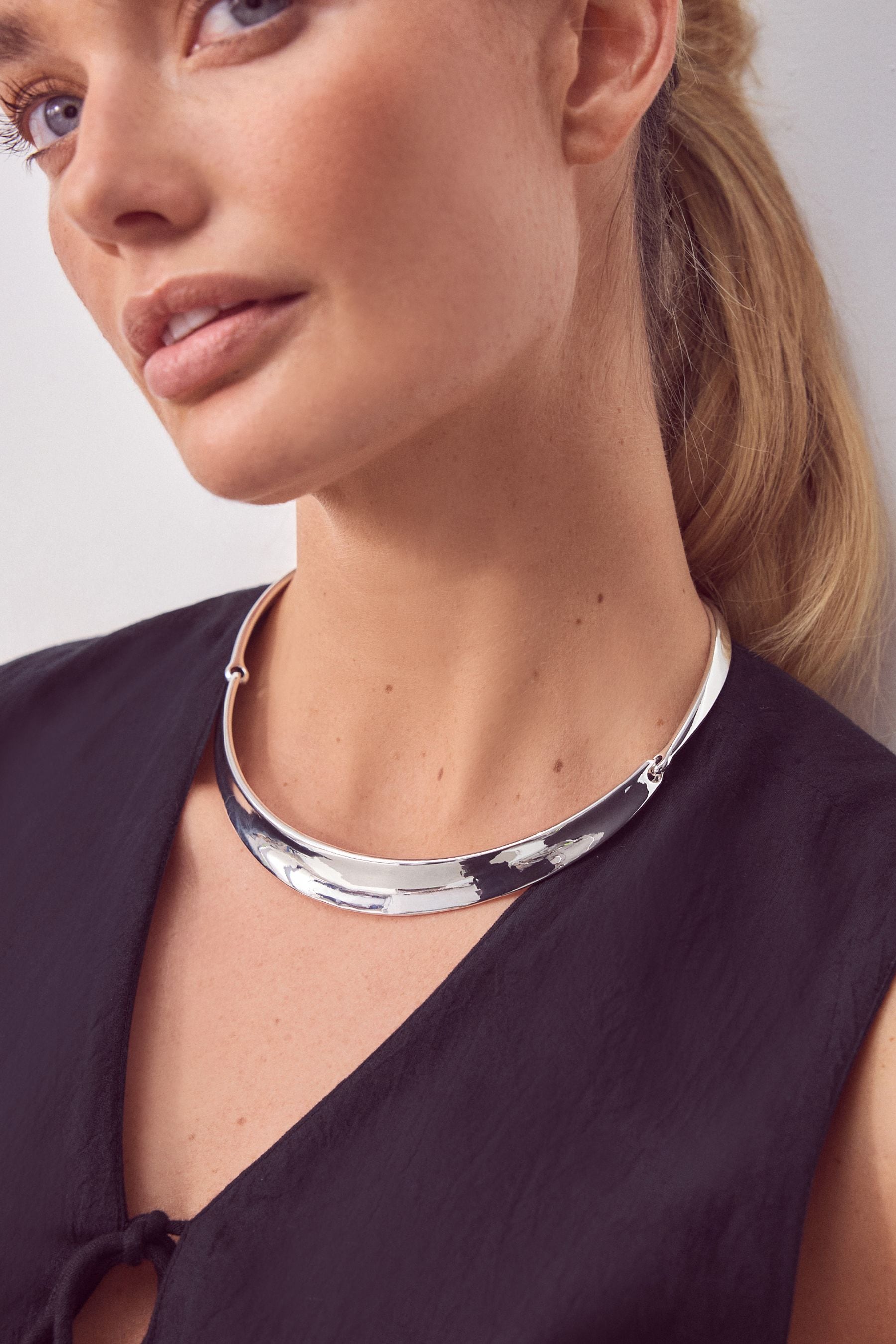 Silver choker necklace canada online
