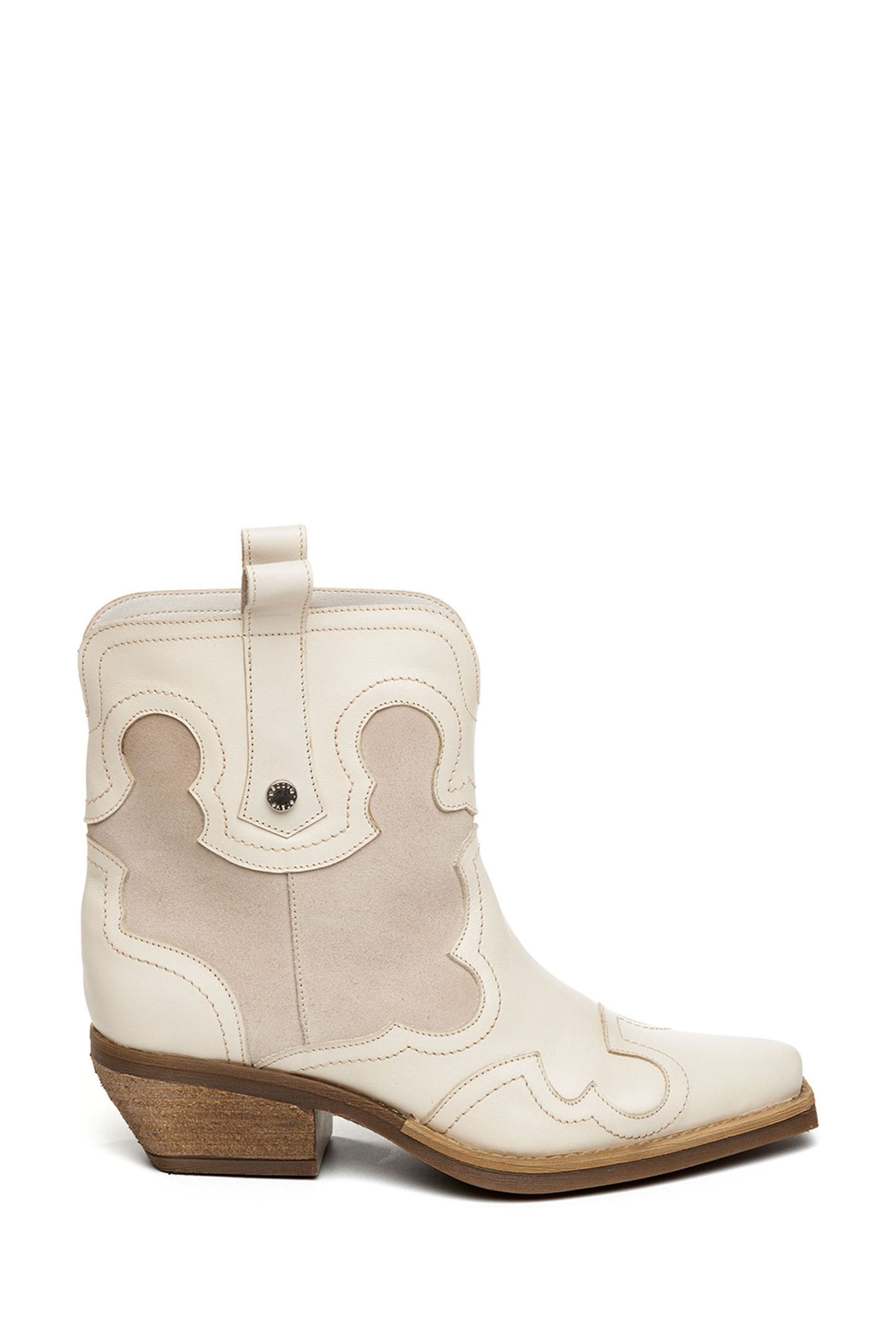 Steve madden replay bootie hotsell