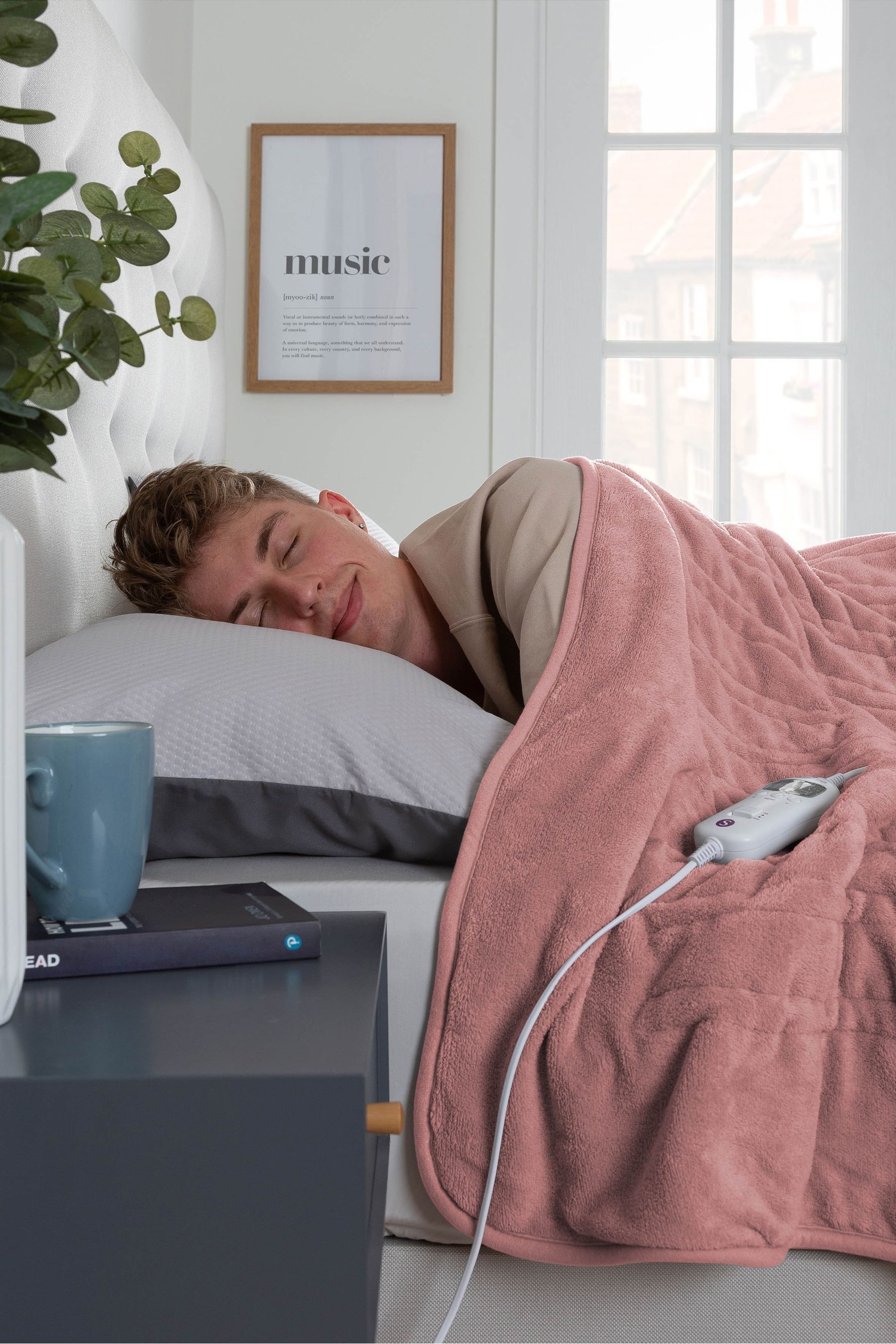 Buy Slumberdown Pink Comfy Hugs 10 Temperature Settings Heated Throw from the Next UK online shop