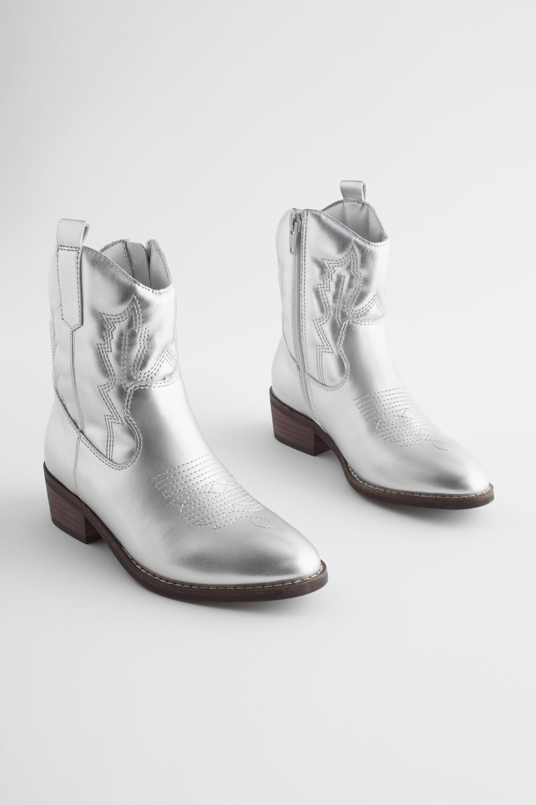 Silver cowboy booties shop