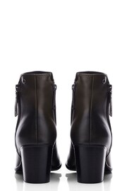 Moda in Pelle Lakayla Black Block Heel Ankle Boots With Decorative Outside Zip - Image 3 of 4