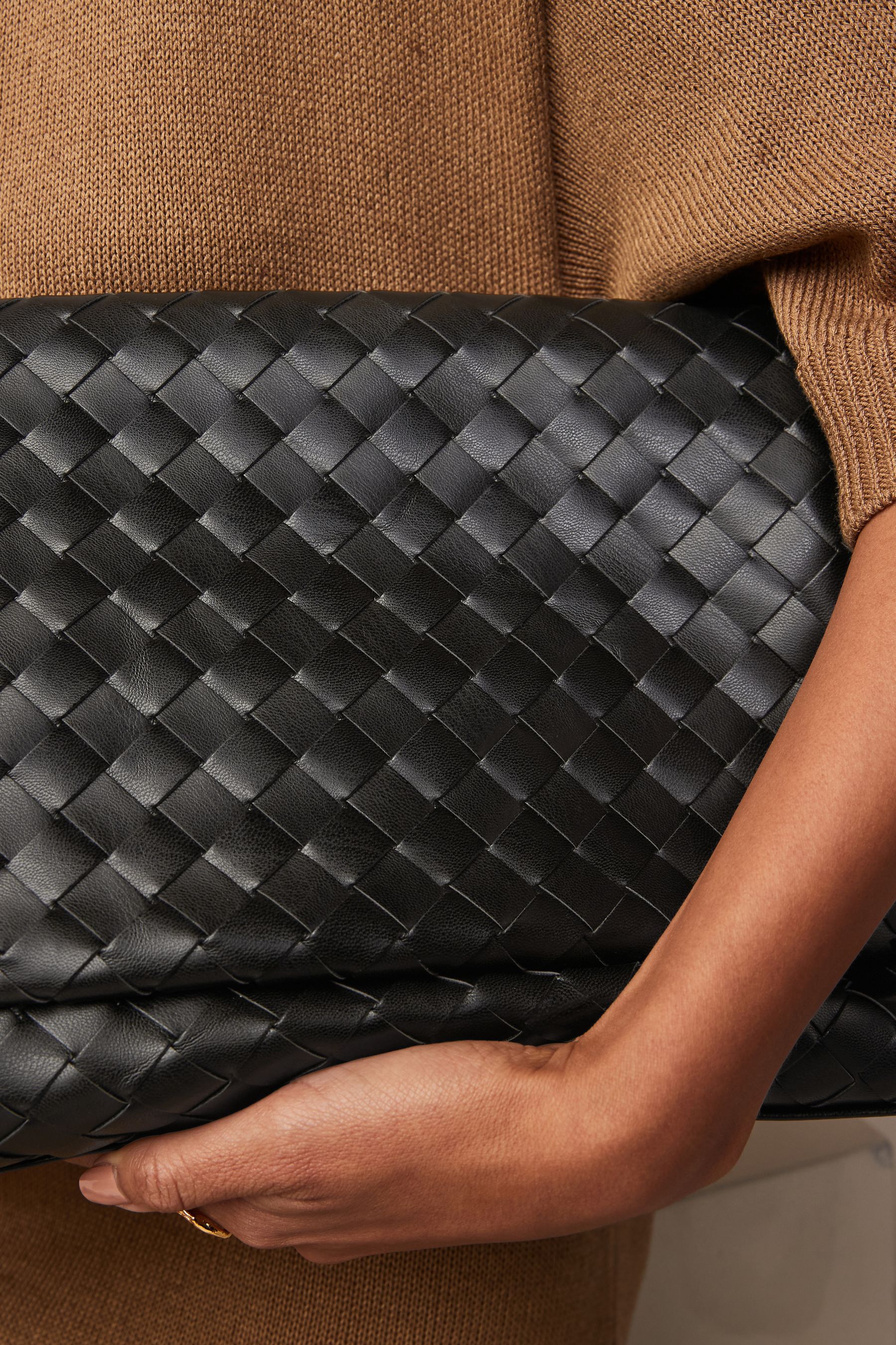 Weave clutch bag new arrivals