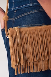 Tan Brown Leather Fringe Western Cross-Body Bag - Image 5 of 10