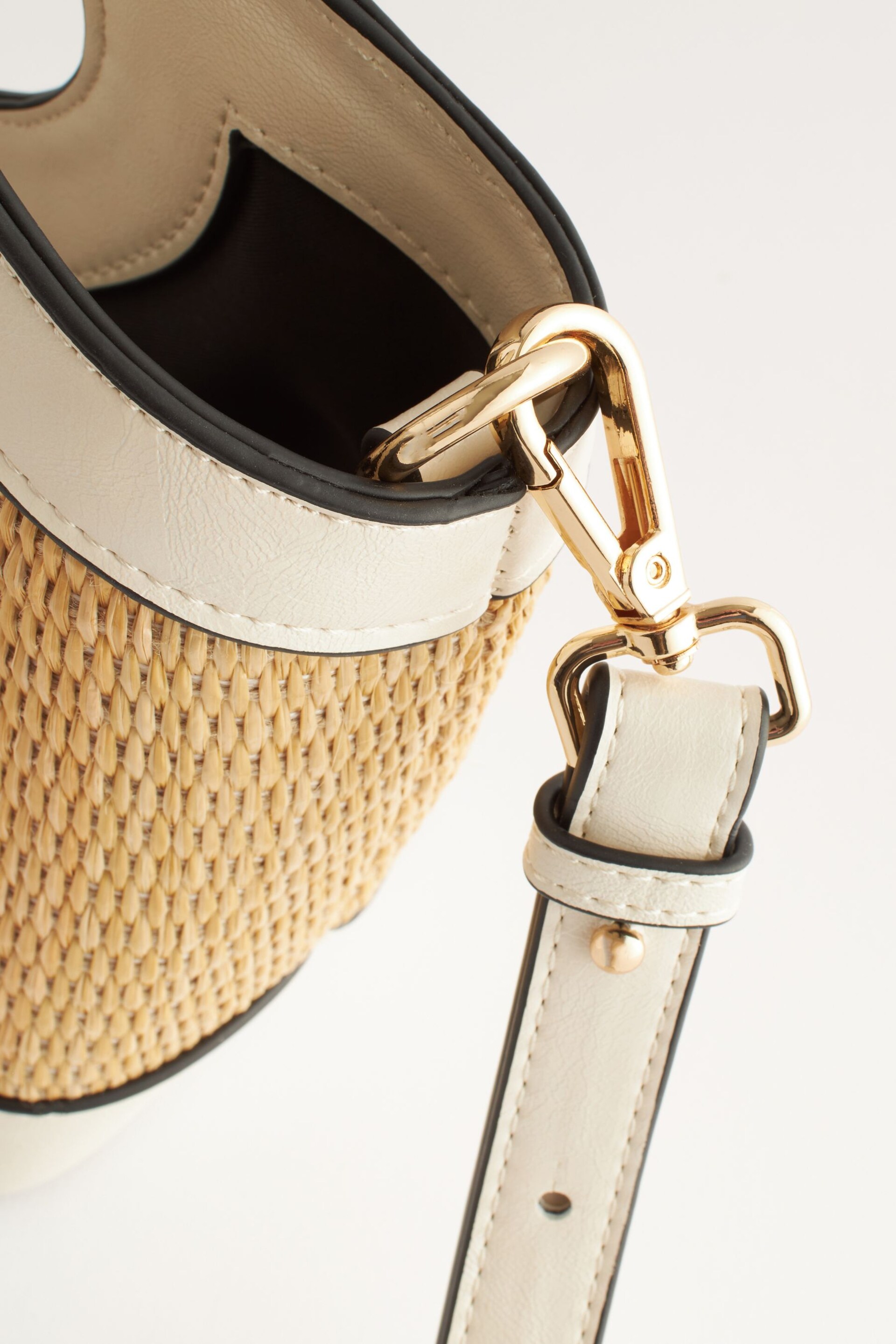 Natural Raffia Handheld Bag - Image 11 of 12