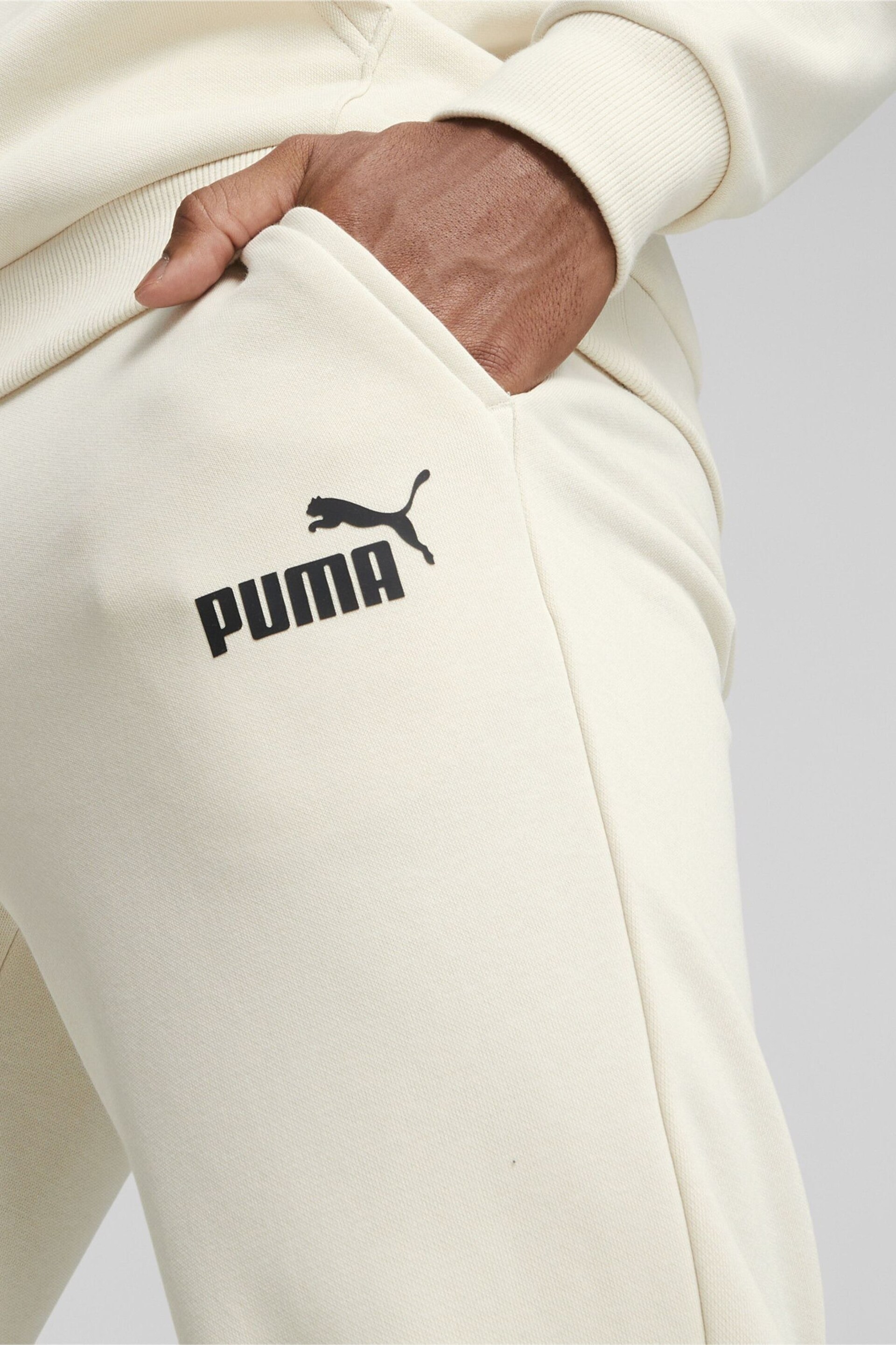 Puma White Essentials Logo Men Sweat Joggers - Image 5 of 7