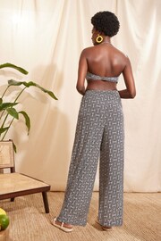 Love & Roses Black/White Split Detail Beach Tie Front Trousers - Image 3 of 4