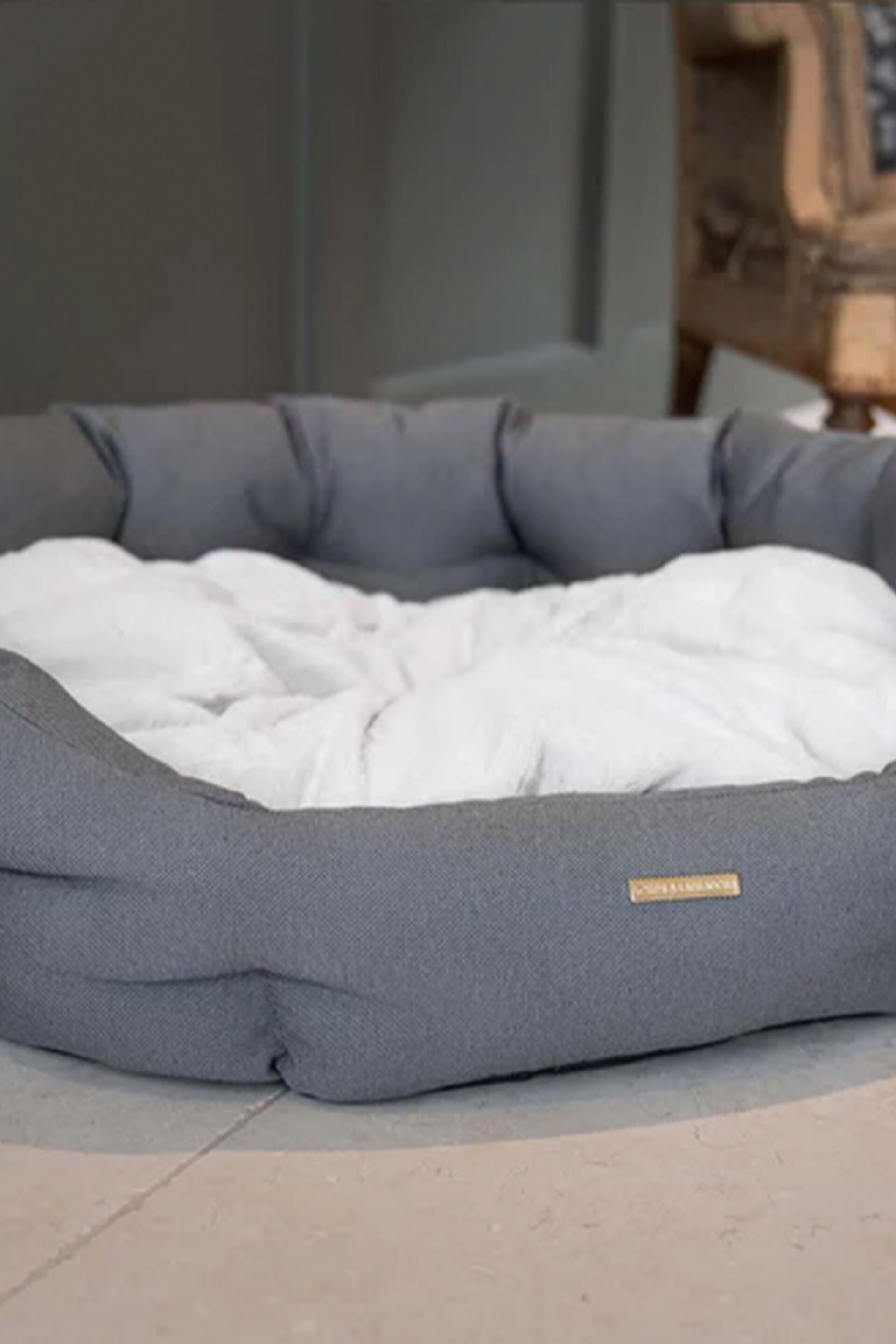 Lords and Labradors Grey Essentials Twill Oval Dog Bed - Image 3 of 5