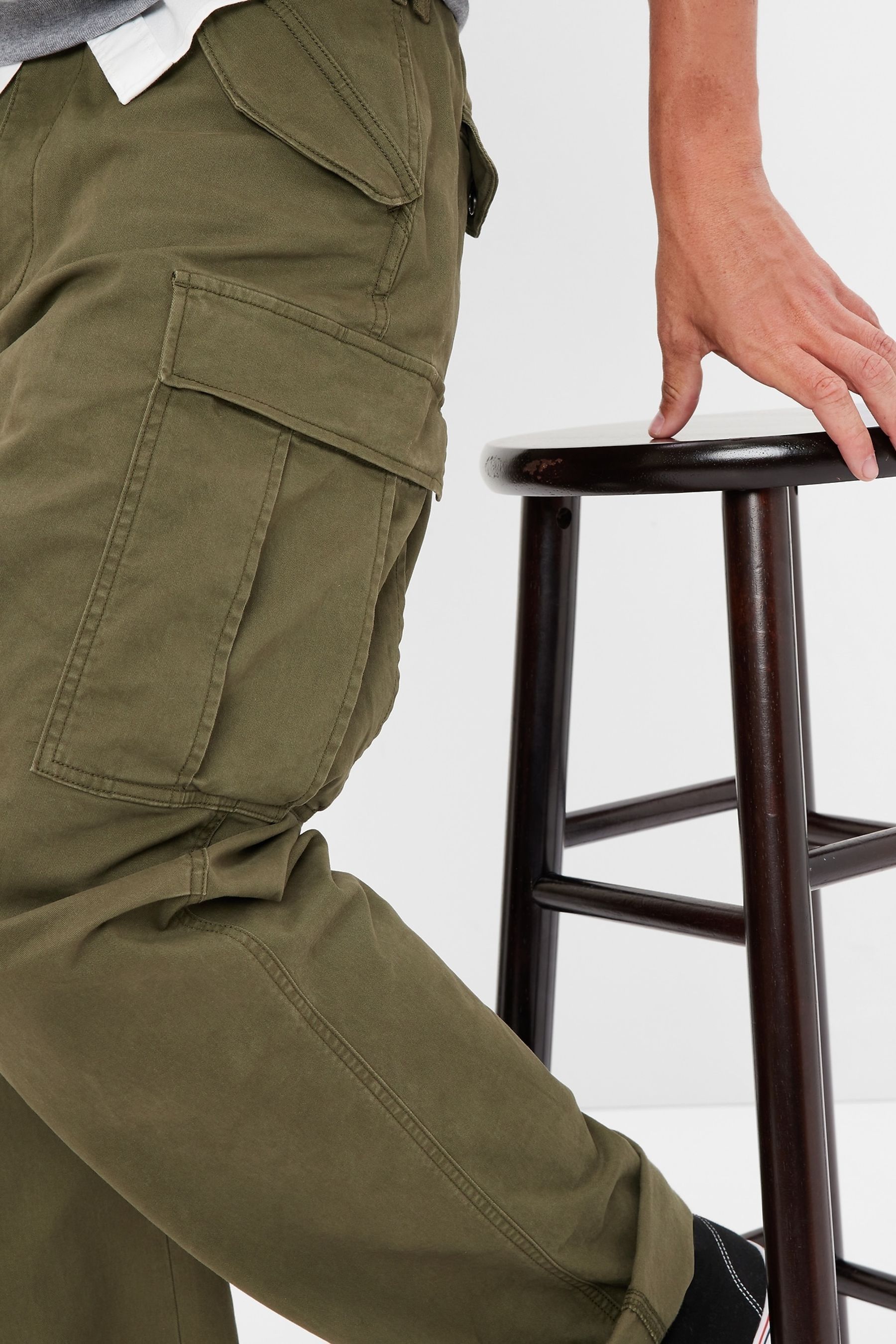Gap cargo trousers shop