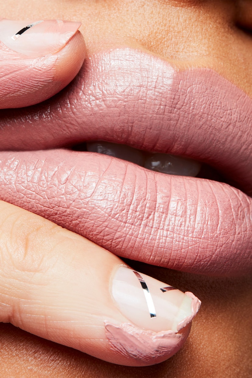 MAC Amplified Crème Lipstick - Image 4 of 5