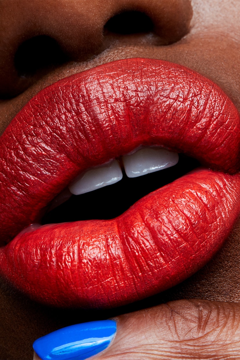 MAC Amplified Crème Lipstick - Image 3 of 4