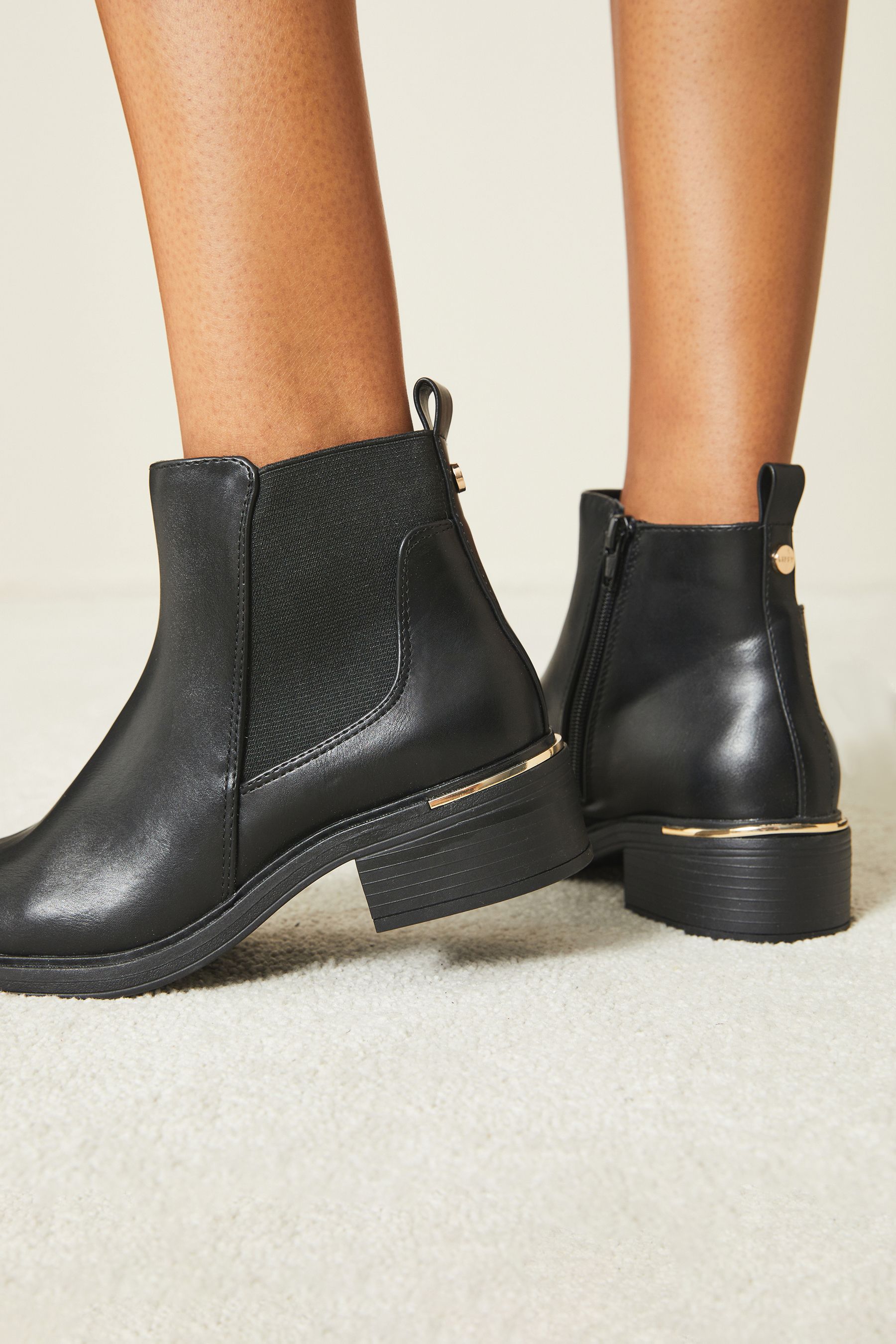 Lipsy flat chelsea ankle boot clearance