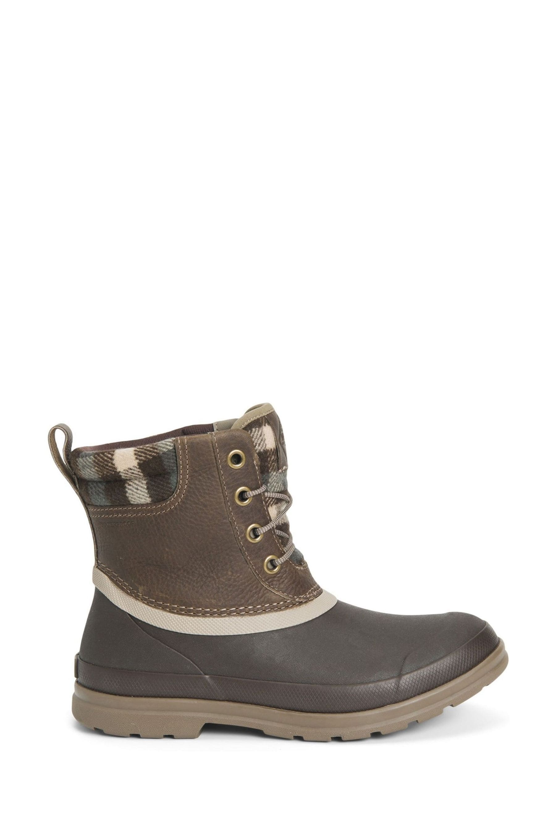 Muck boots with laces online