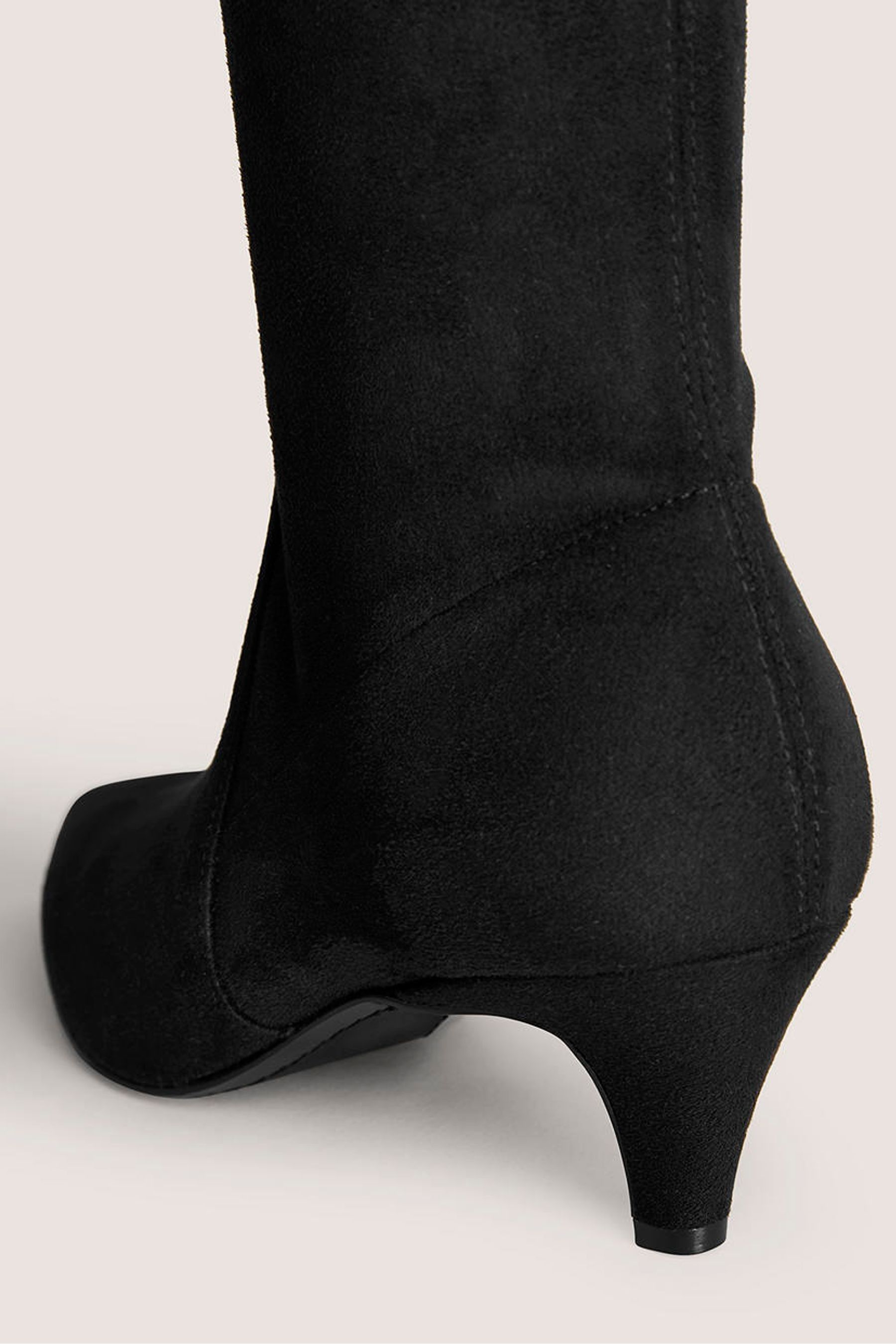 Kitten heel stretch boots deals