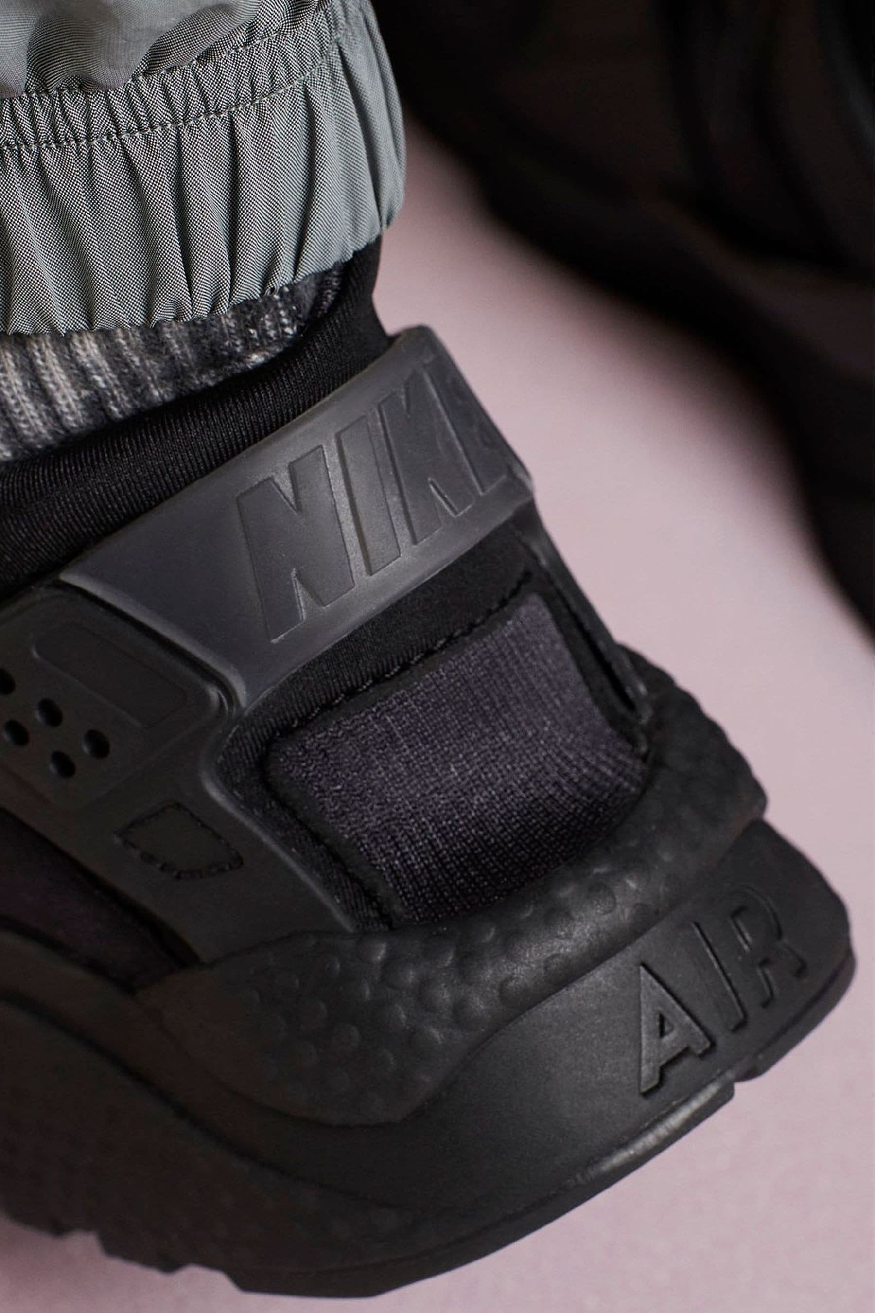 Buy Nike Air Black Huarache Trainers from Next Luxembourg