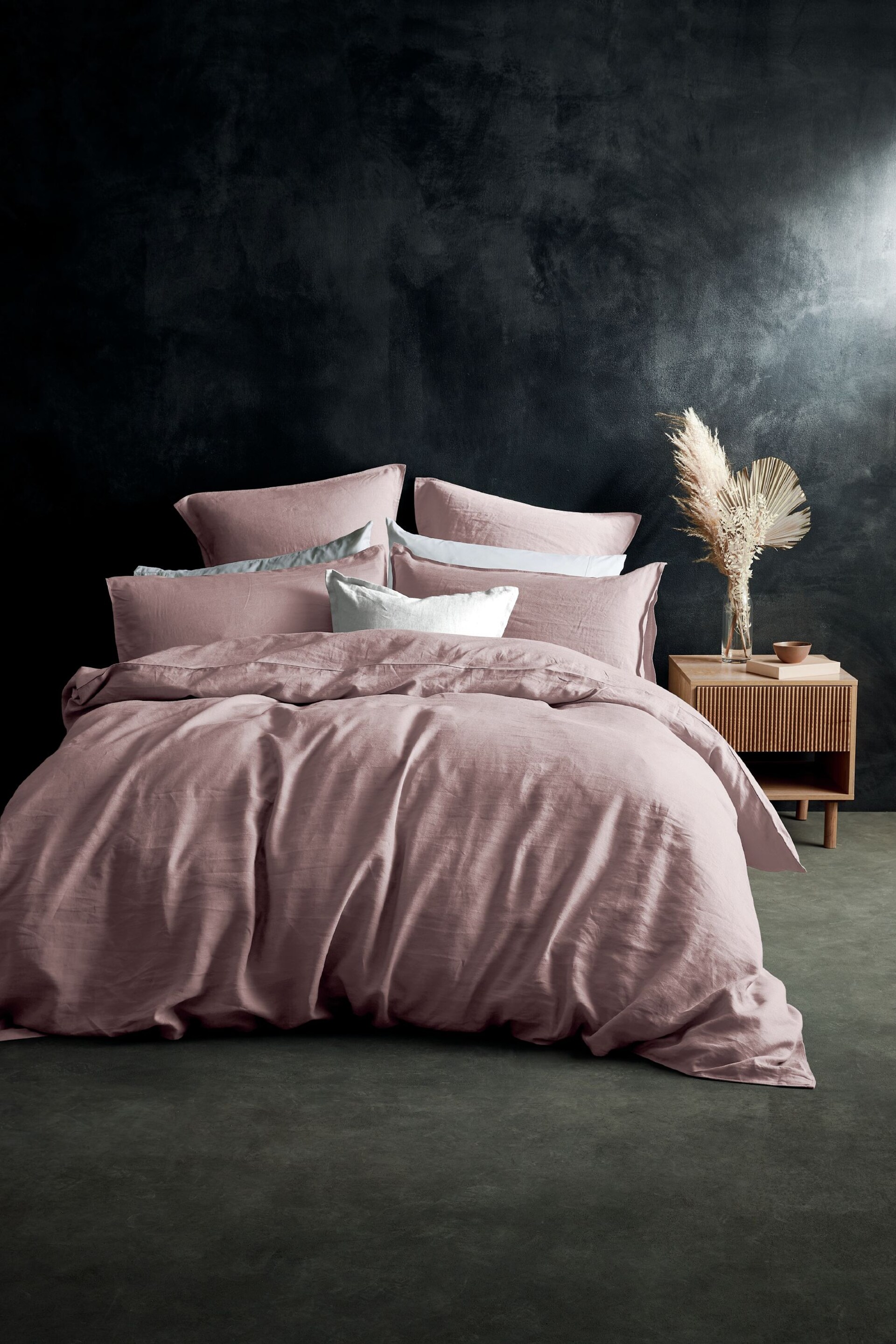 Lazy Linen Pink 100% Washed Linen Duvet Cover - Image 1 of 2