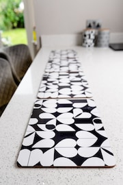 Beau And Elliot Set of 4 White Monochrome Brokenhearted Placemats - Image 4 of 4