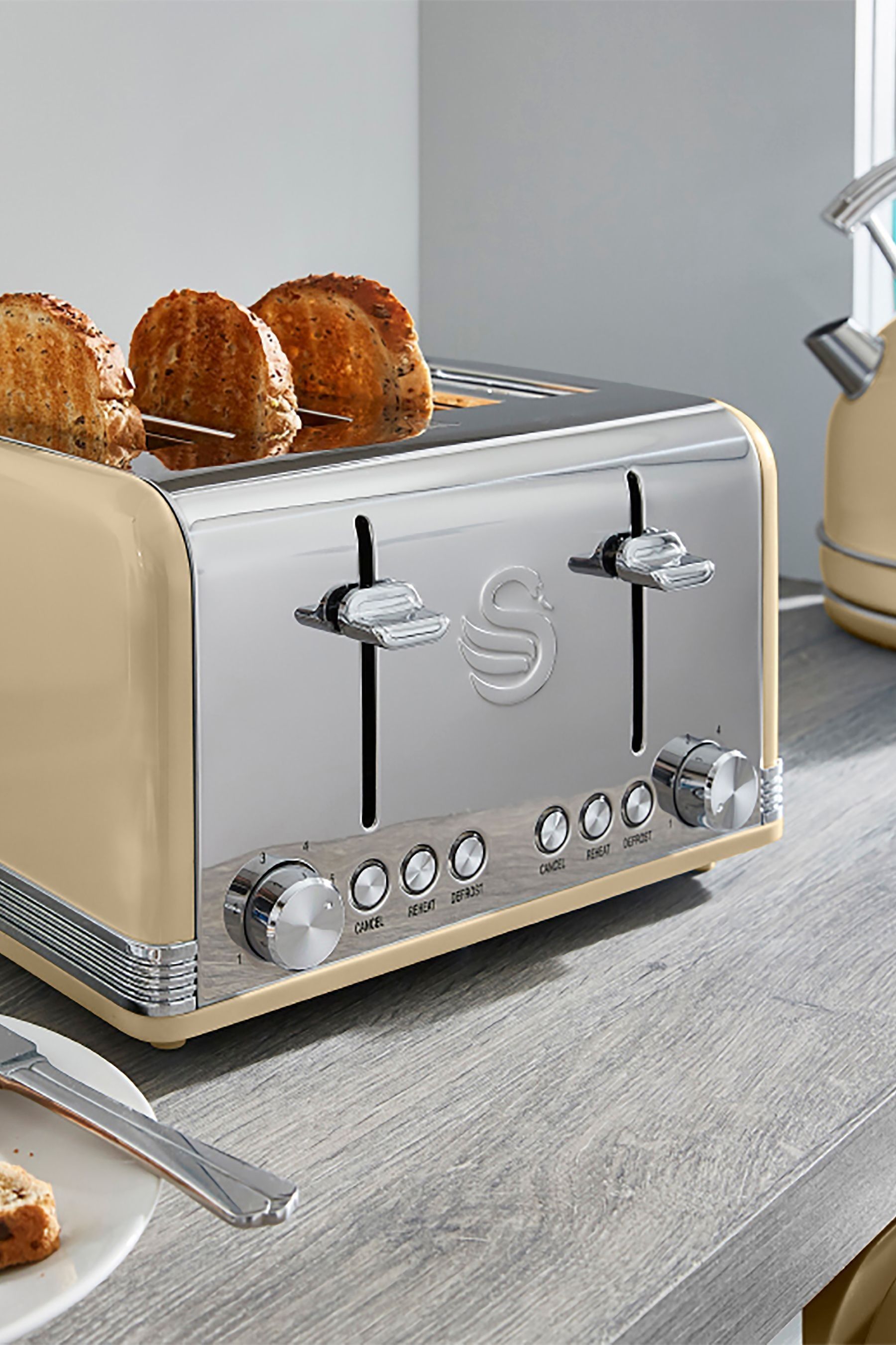 Buy Swan Cream 4 Slice Retro Cream Toaster from the Next UK online shop
