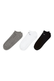 Nike Grey Lightweight Everyday No Show Socks 3 Pack - Image 2 of 4