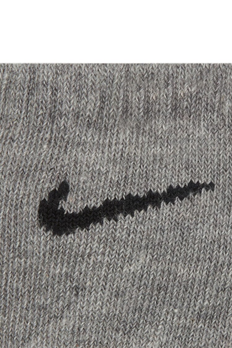 Nike Grey Lightweight Everyday No Show Socks 3 Pack - Image 4 of 4