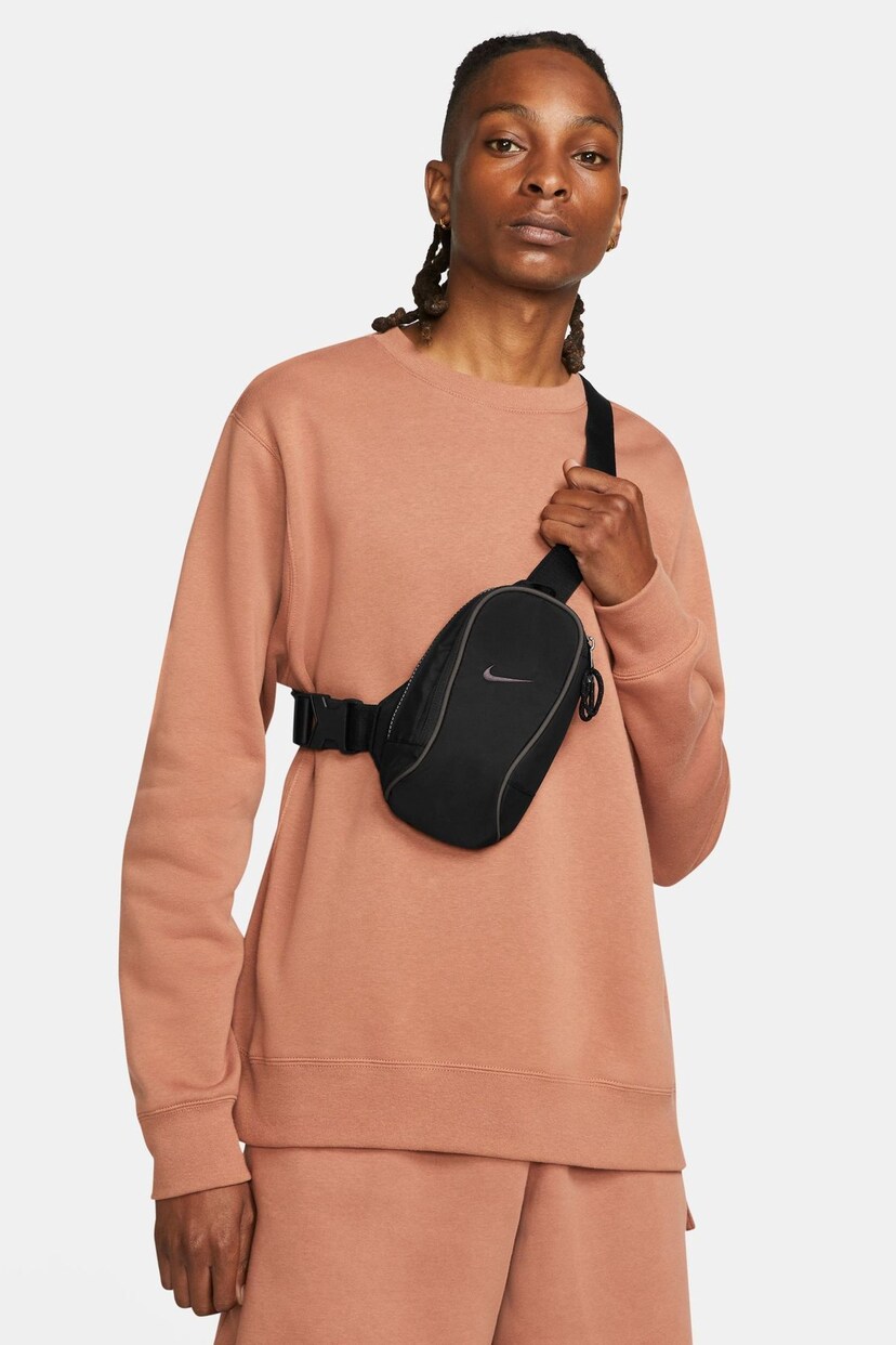 Nike Black Sportswear Essentials Crossbody Bag (1L) - Image 1 of 8
