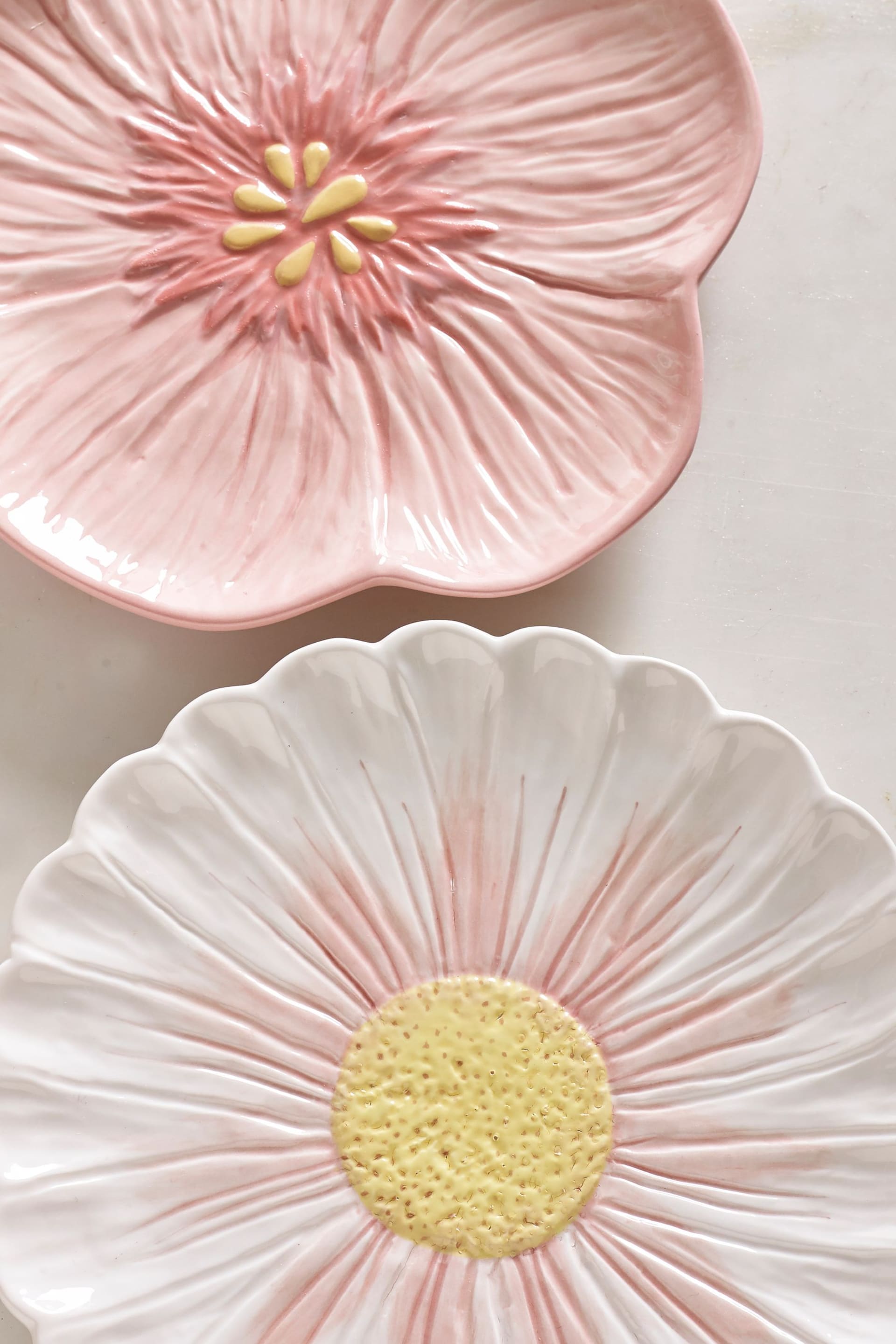 Set of 2 Pink Flower Side Plates - Image 2 of 3