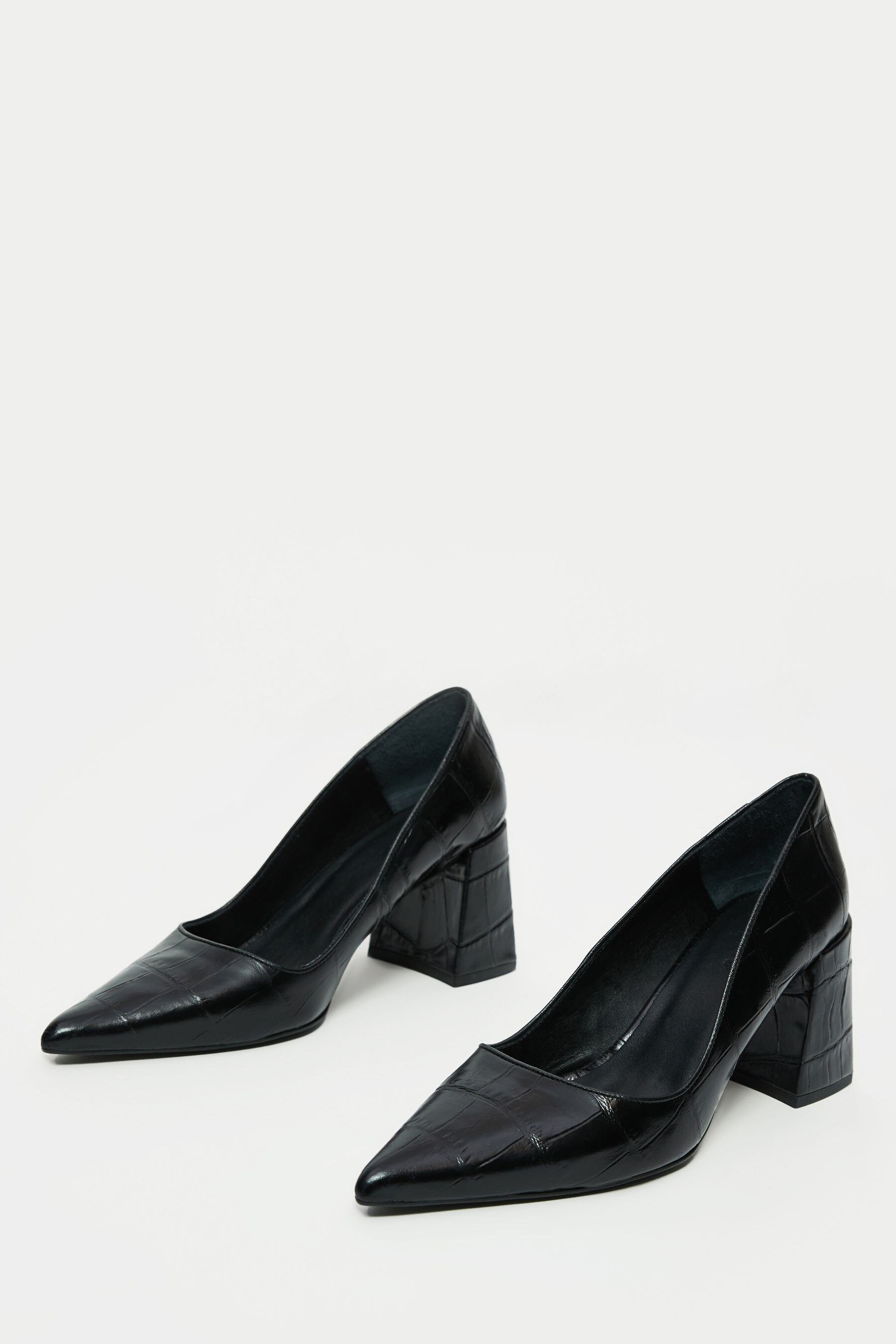 Black croc court shoes shop