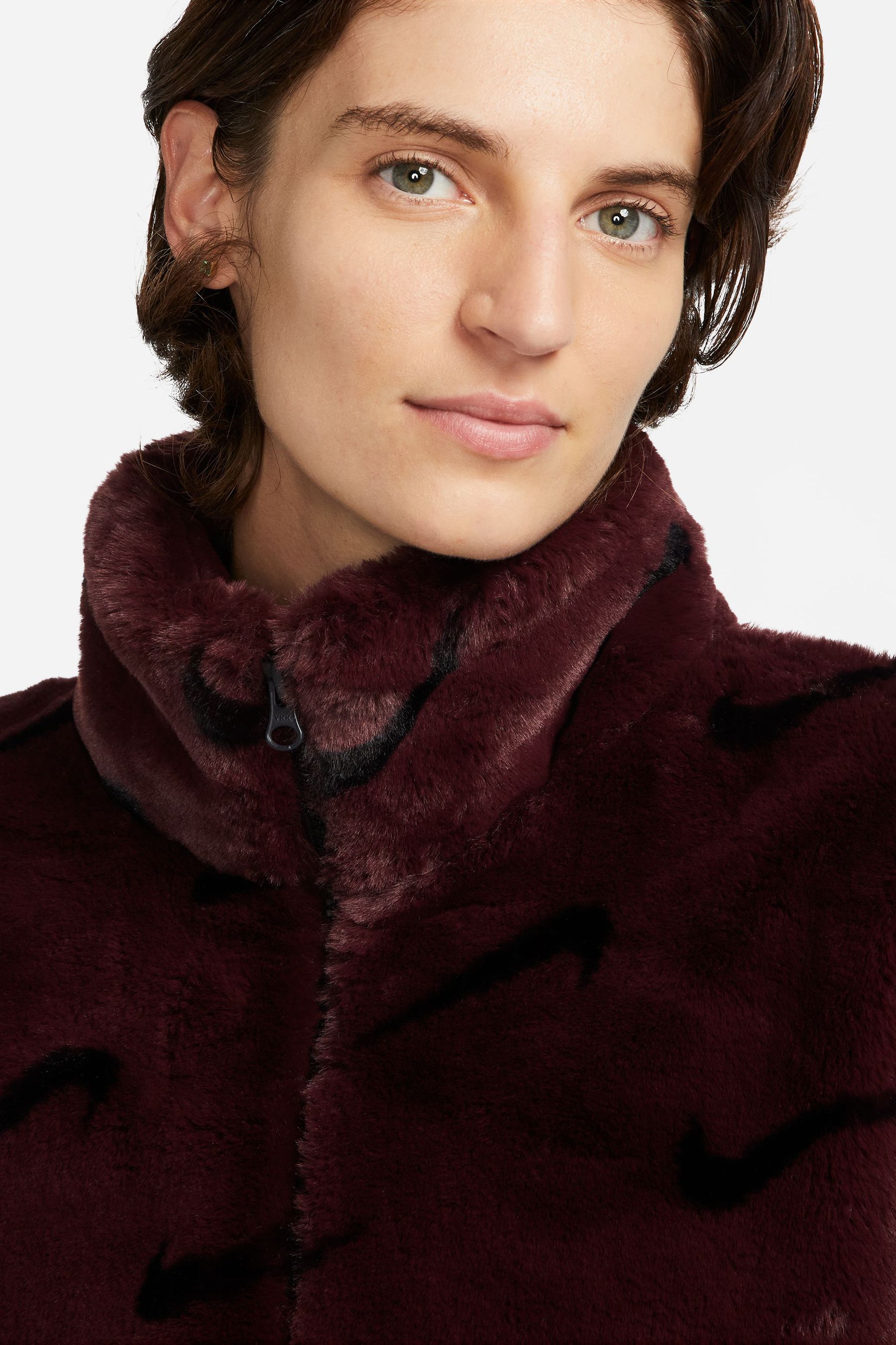Nike burgundy coat discount