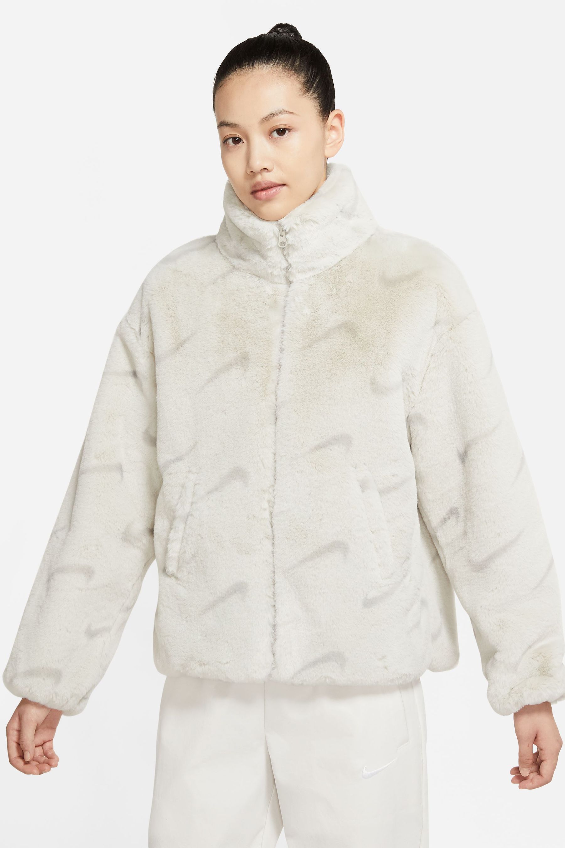 Fuzzy nike jacket shop