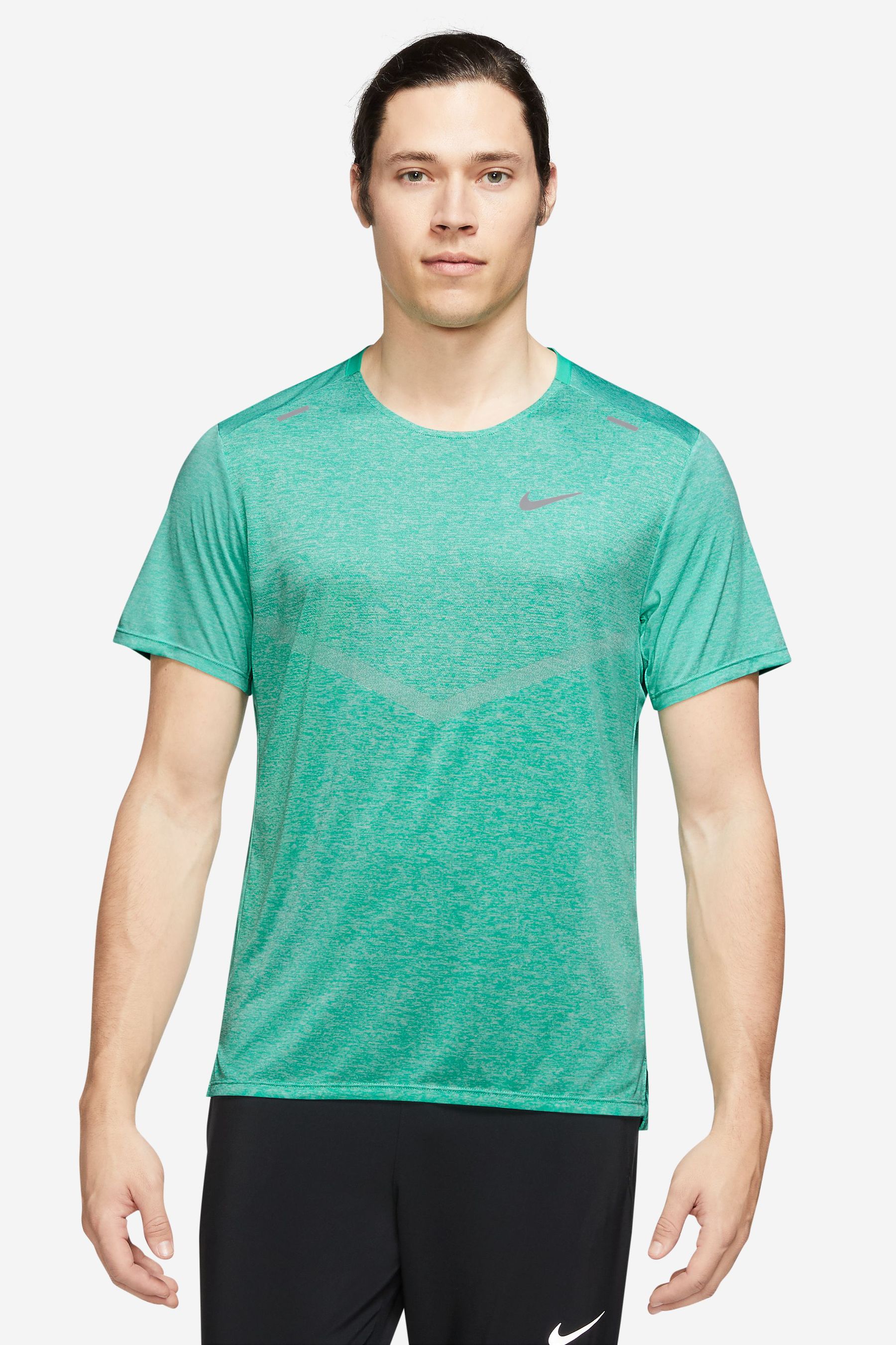 Mint green nike t shirt deals