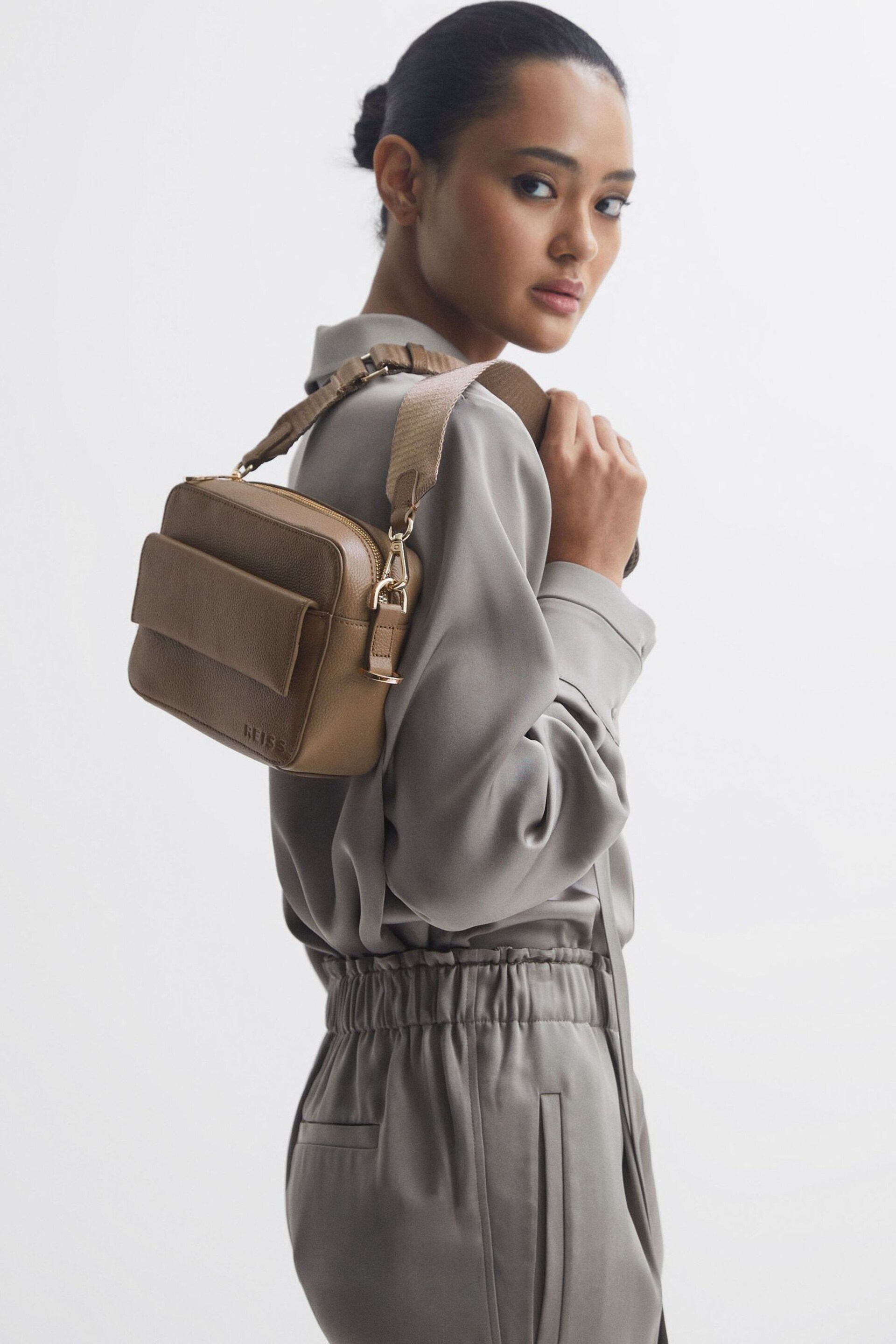 Reiss Taupe Clea Leather Crossbody Bag - Image 8 of 8