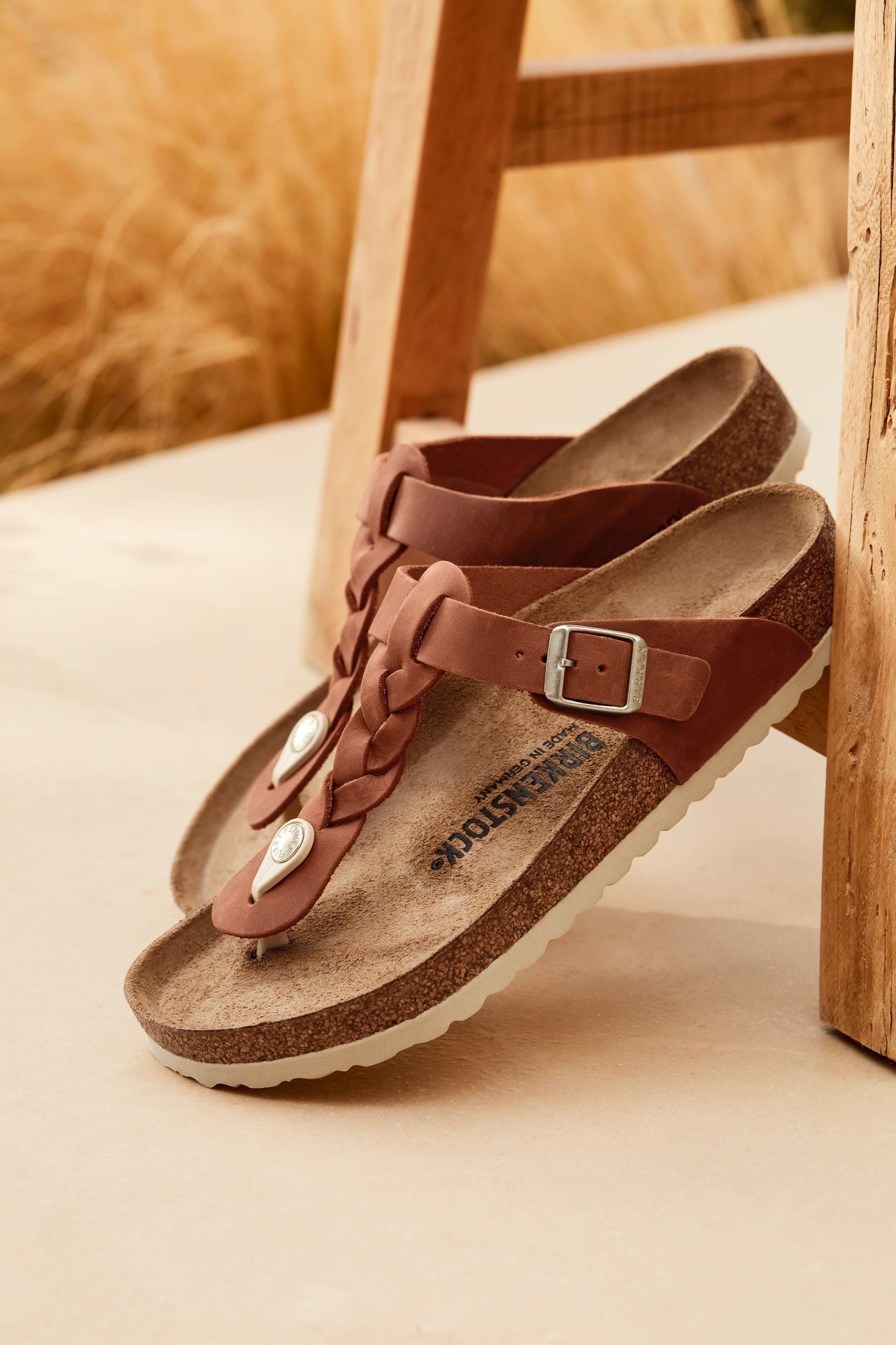 Orange birkenstock gizeh sales
