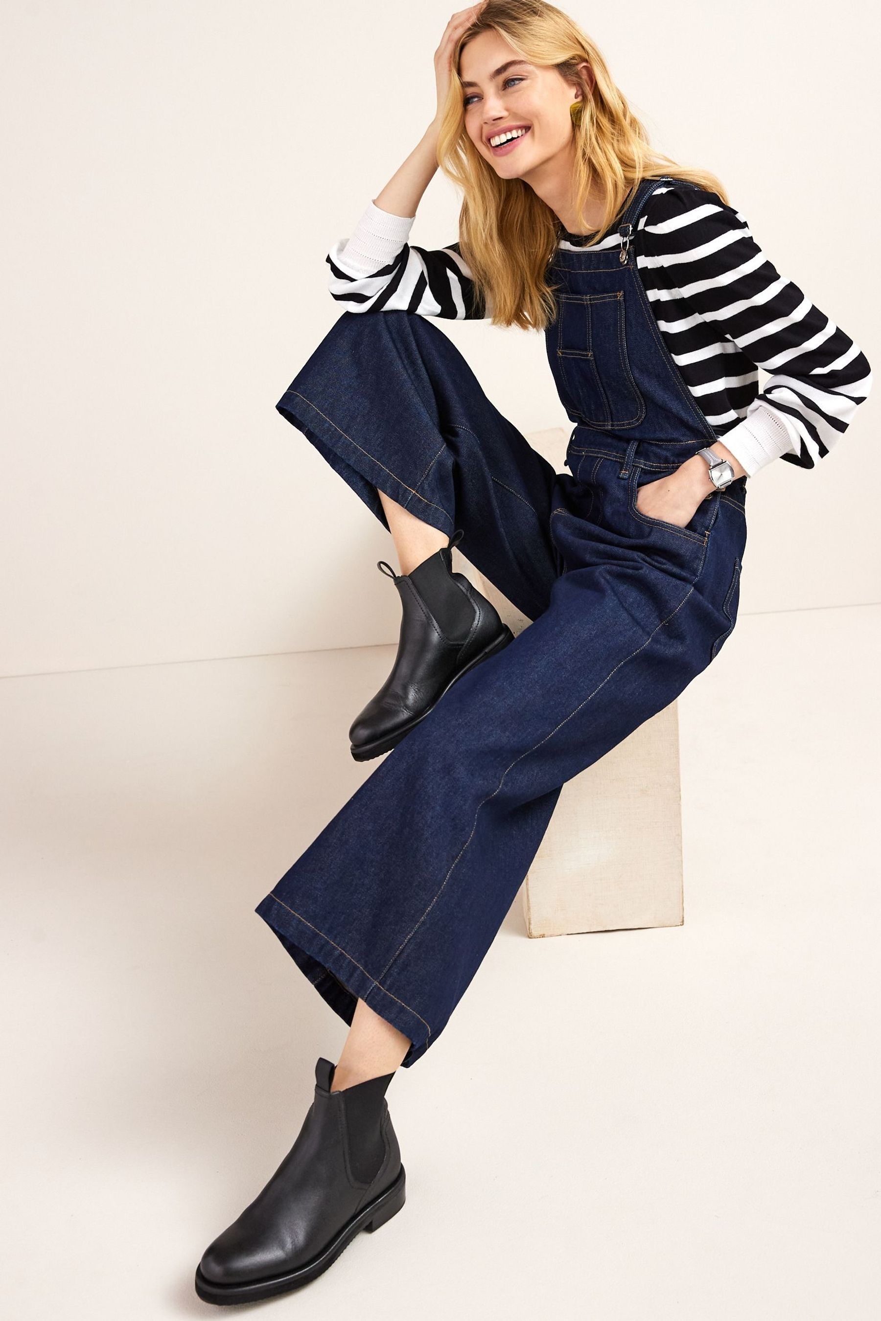 Wide leg cropped dungarees outlet