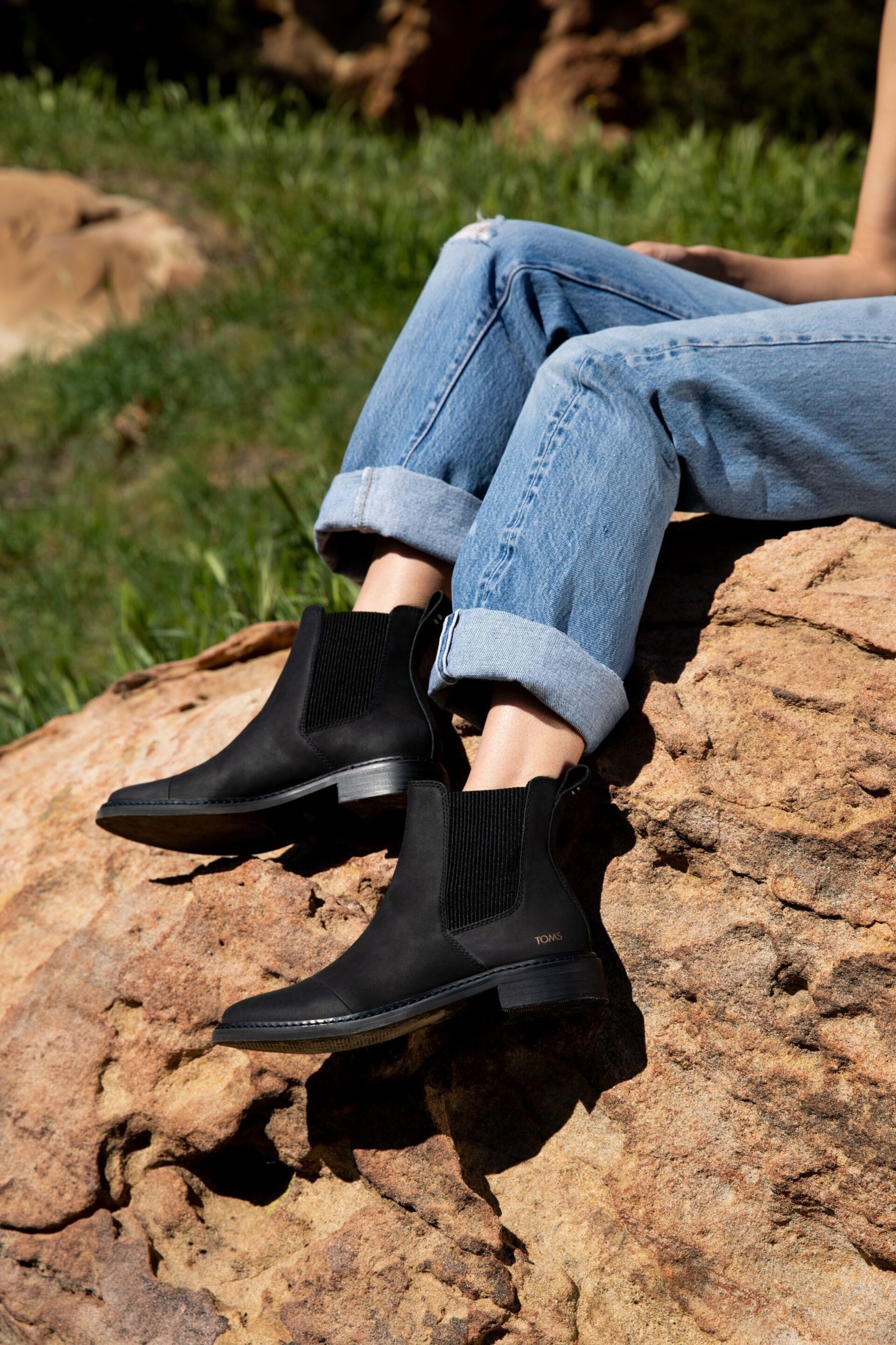 TOMS Charlie Black Leather Chelsea Boots - Image 2 of 11