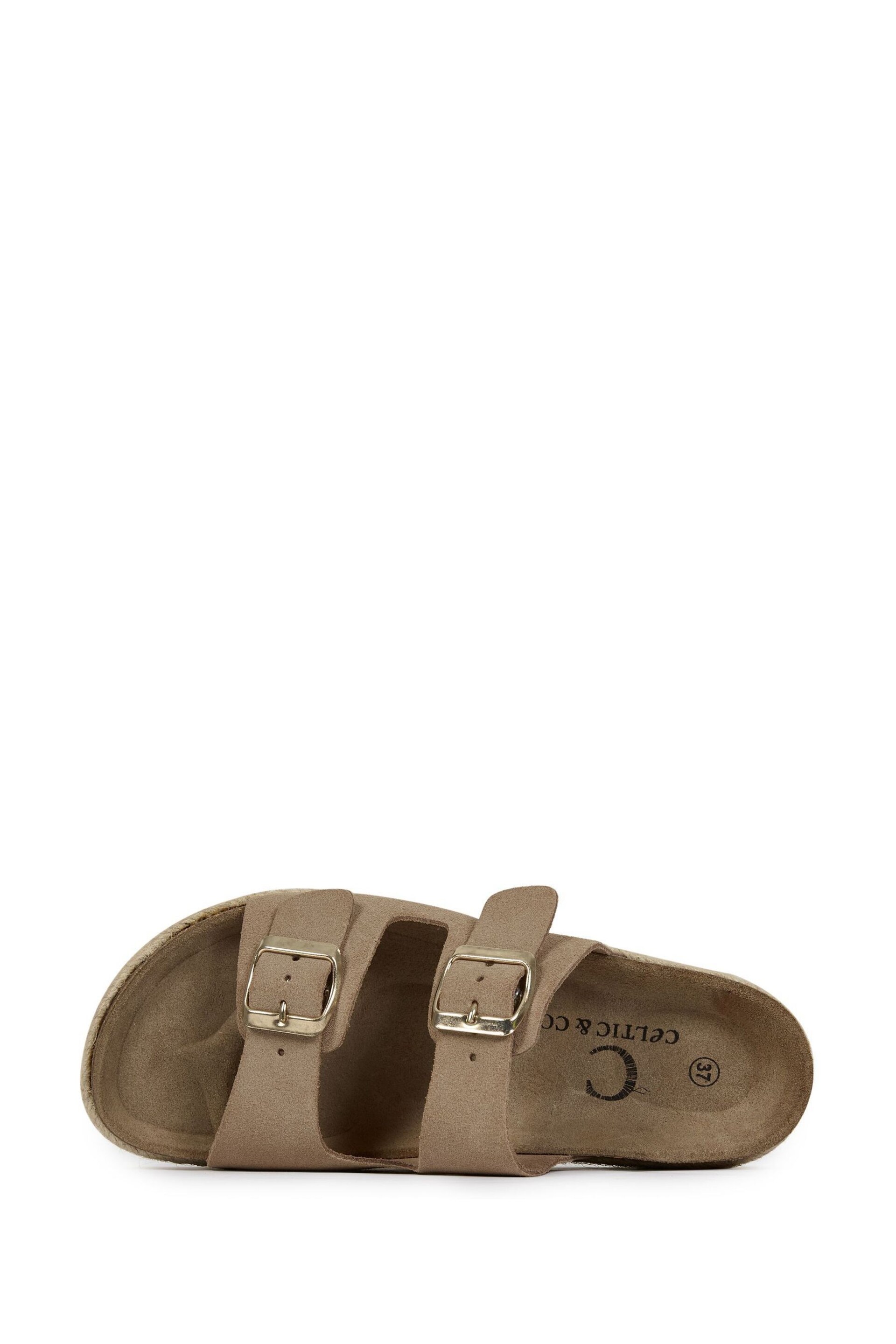 Celtic & Co. Cream Sandals - Image 5 of 6