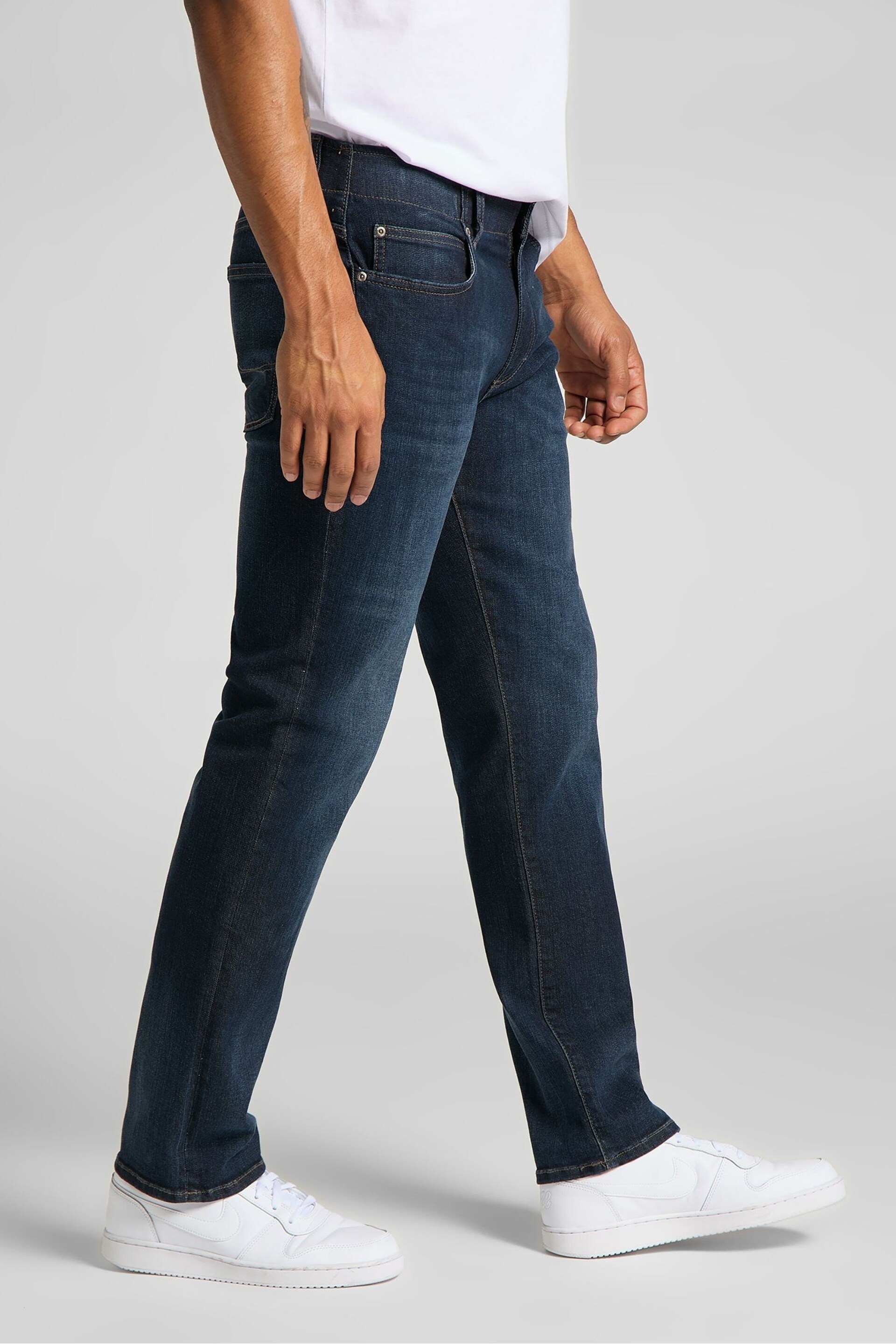 Lee Denim Extreme Motion Straight Fit Jeans - Image 3 of 7