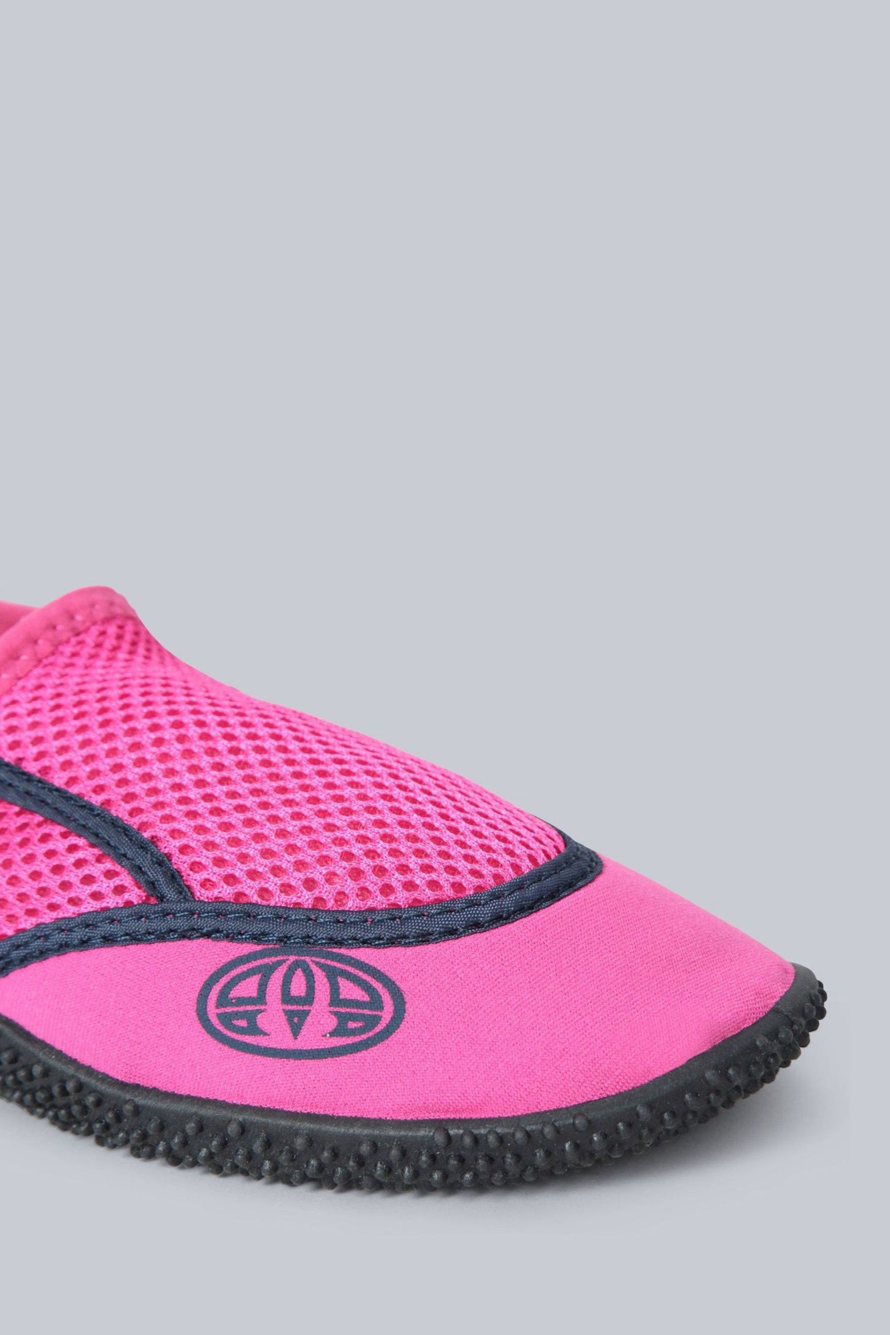 Nike women's aqua socks shop