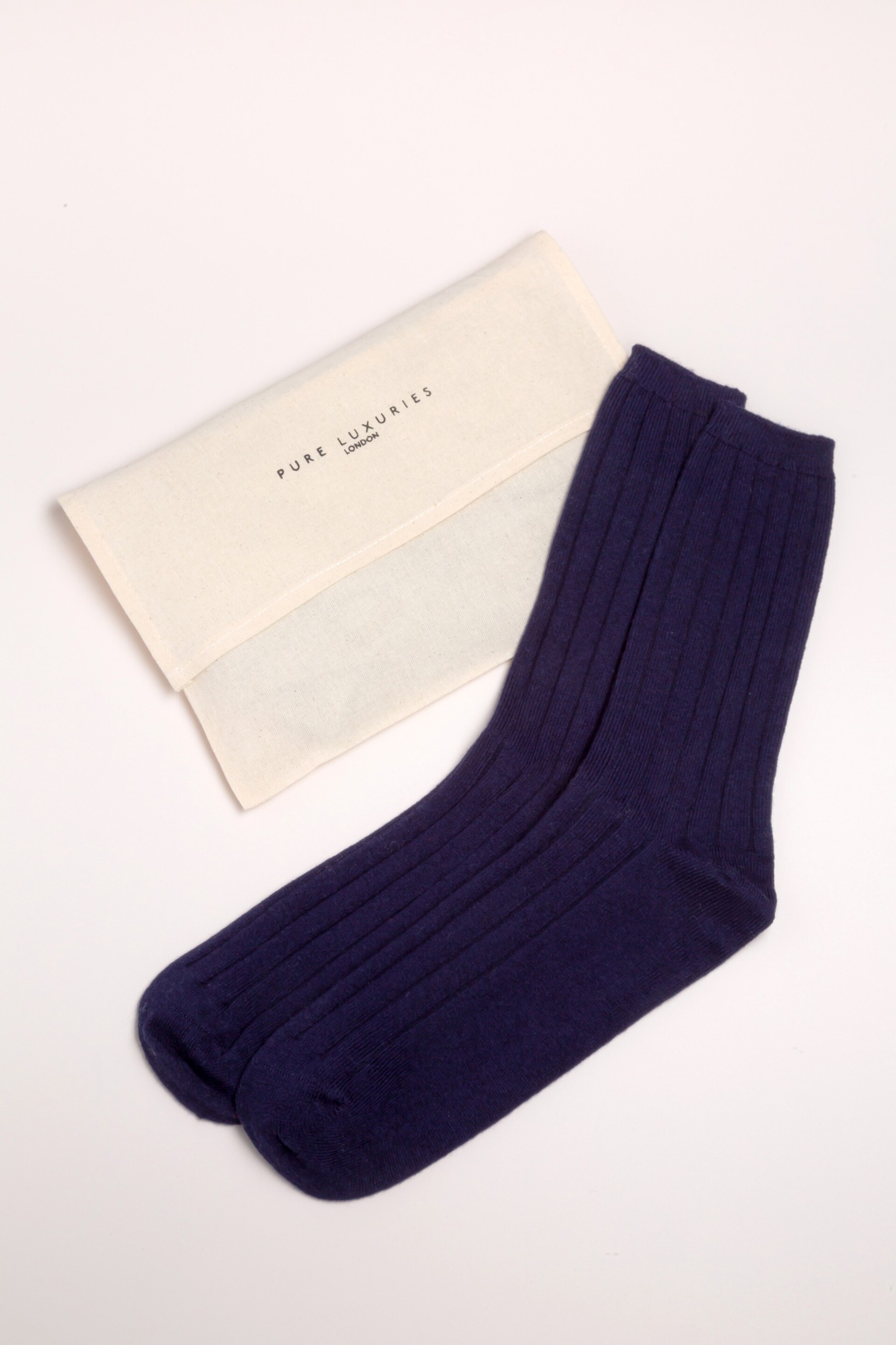 Pure Luxuries London Dalton Cashmere & Merino Wool Ribbed Socks - Image 3 of 3